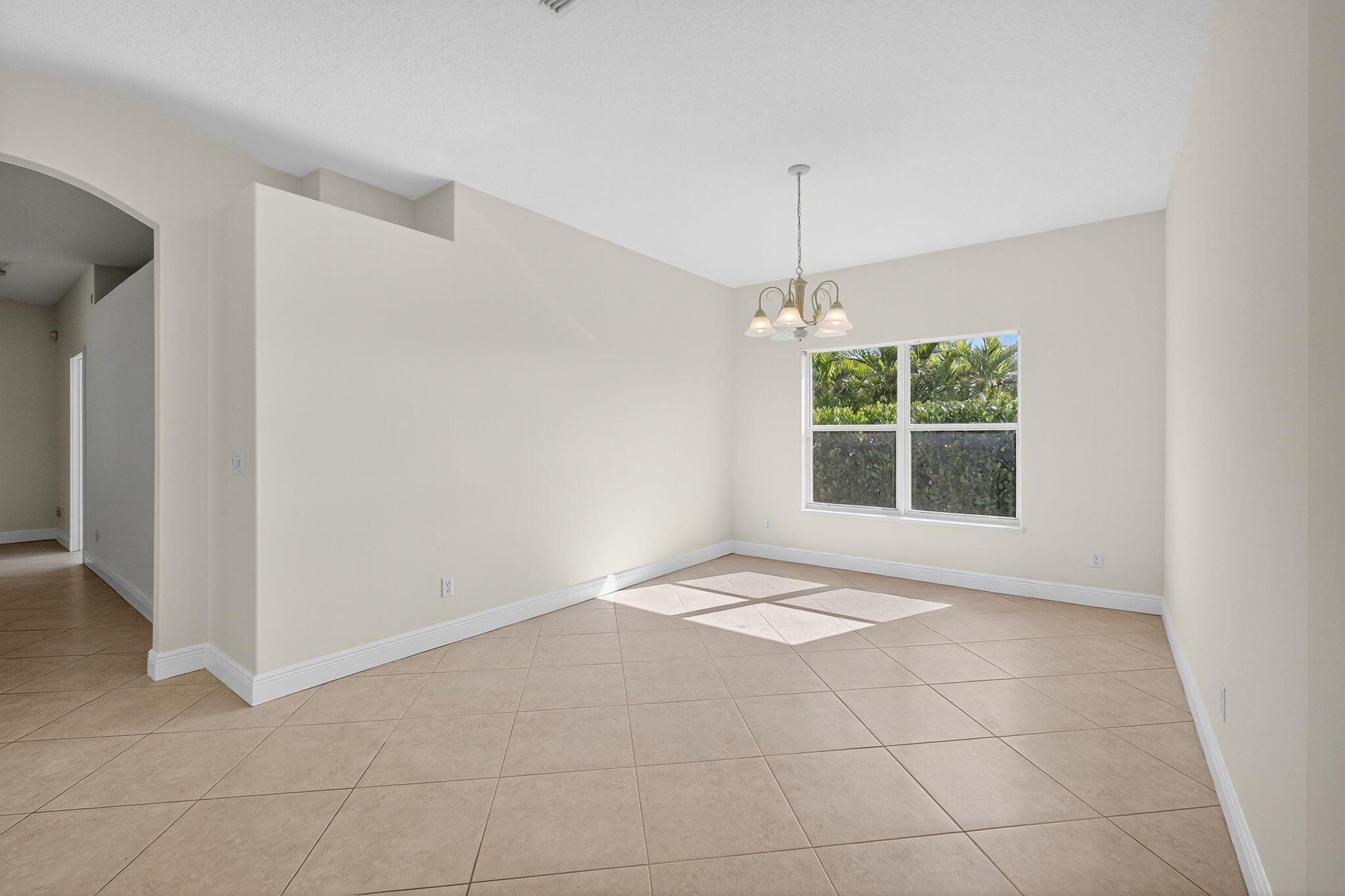 RIVER PLACE ON THE ST LUC - Residential