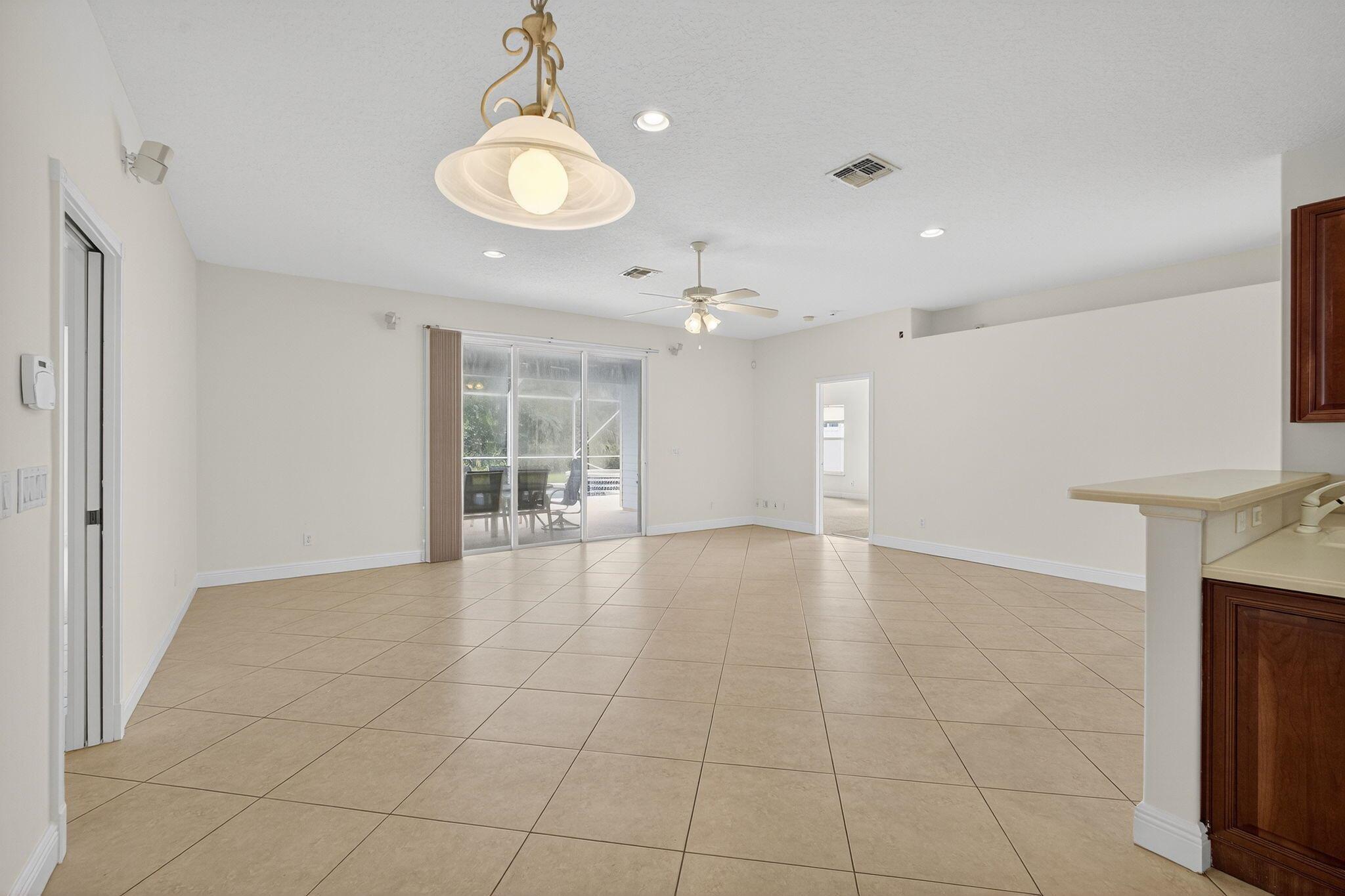 RIVER PLACE ON THE ST LUC - Residential