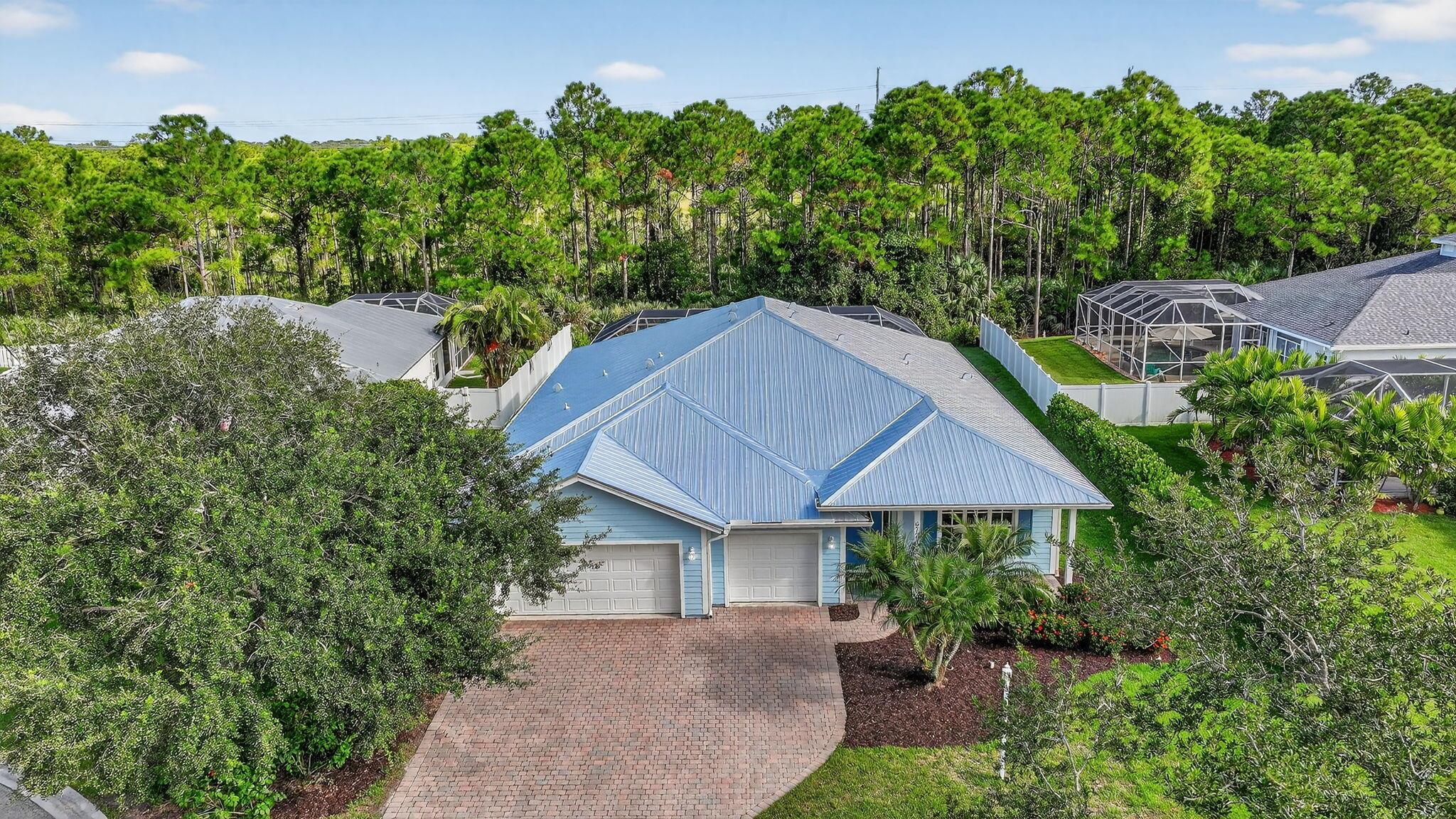 RIVER PLACE ON THE ST LUC - Residential