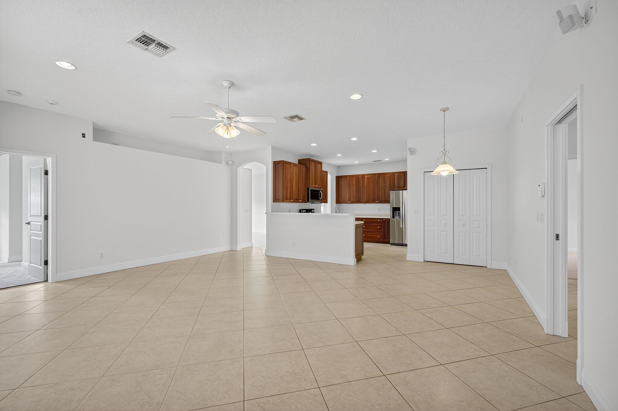 RIVER PLACE ON THE ST LUC - Residential