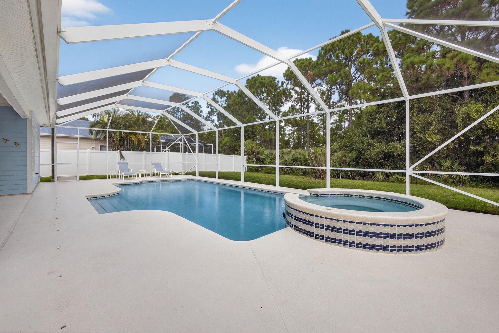 RIVER PLACE ON THE ST LUC - Residential