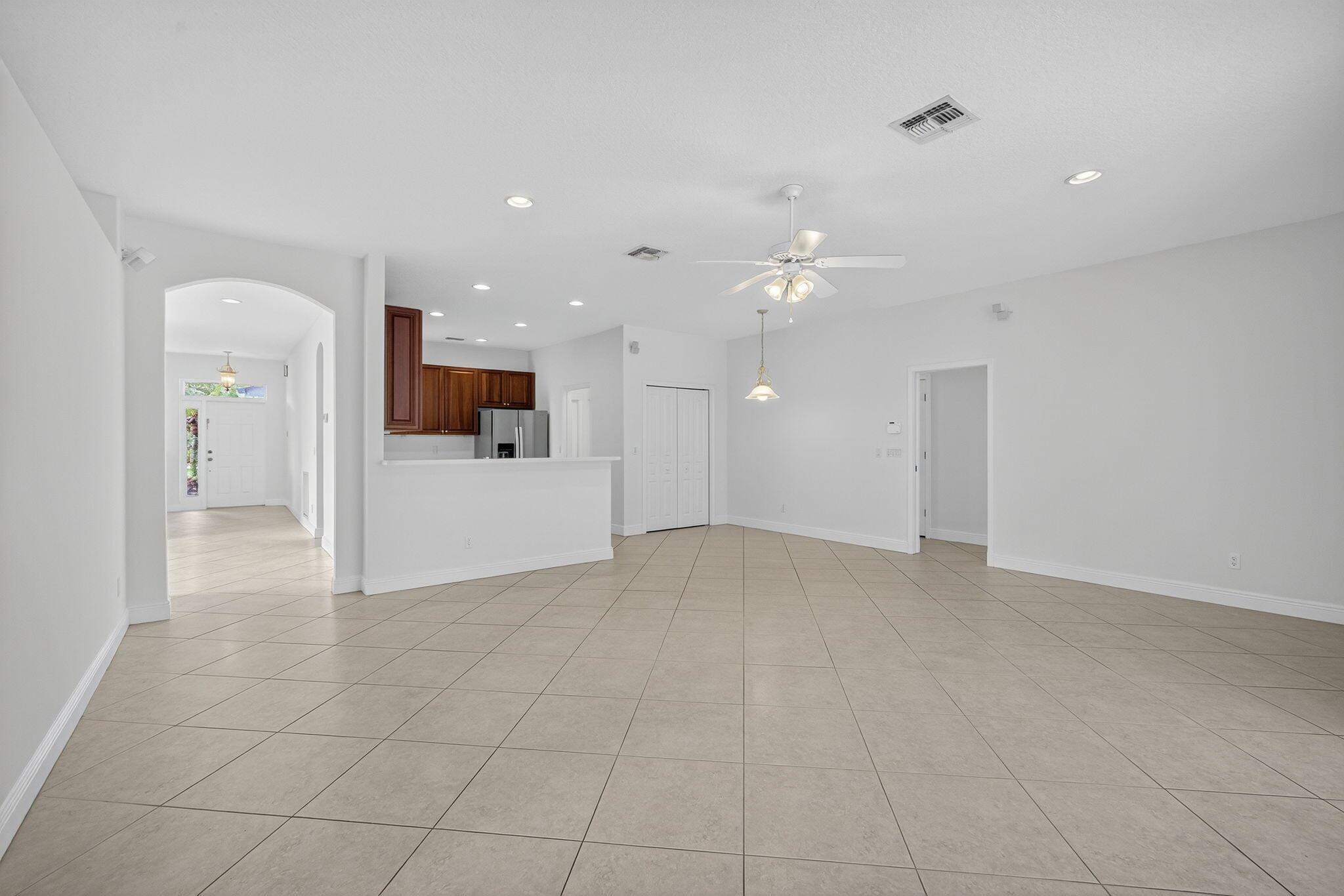 RIVER PLACE ON THE ST LUC - Residential