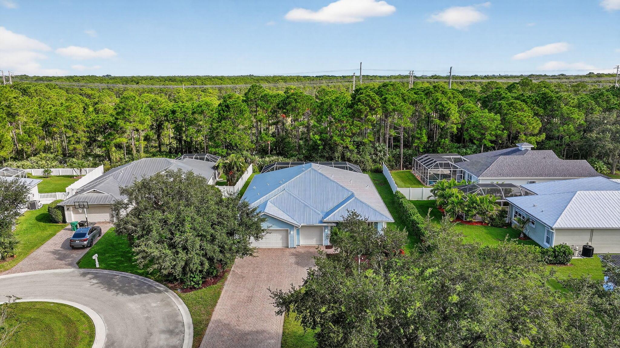 RIVER PLACE ON THE ST LUC - Residential