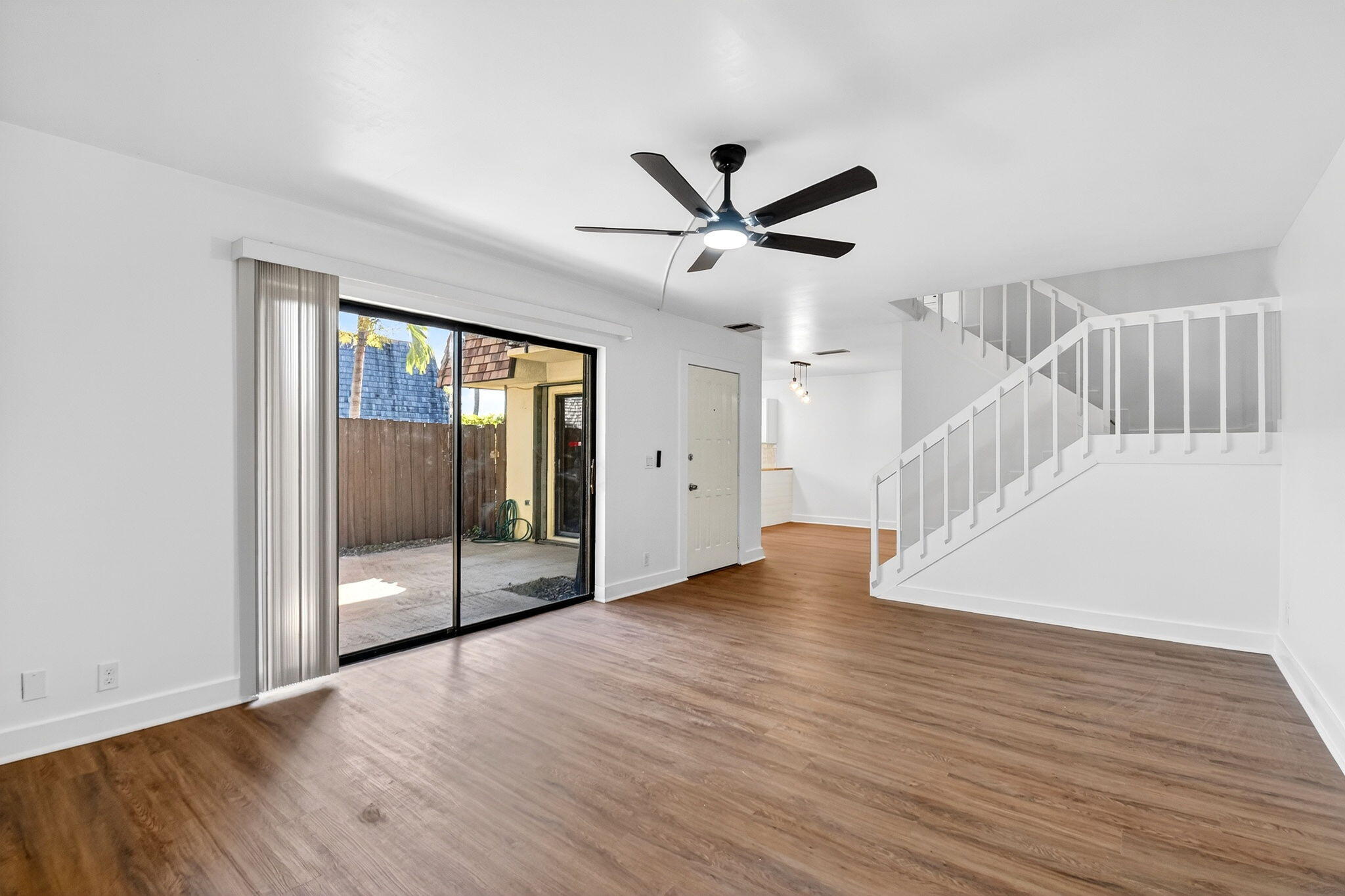 LAKEWOOD OF PALM SPRINGS - Residential