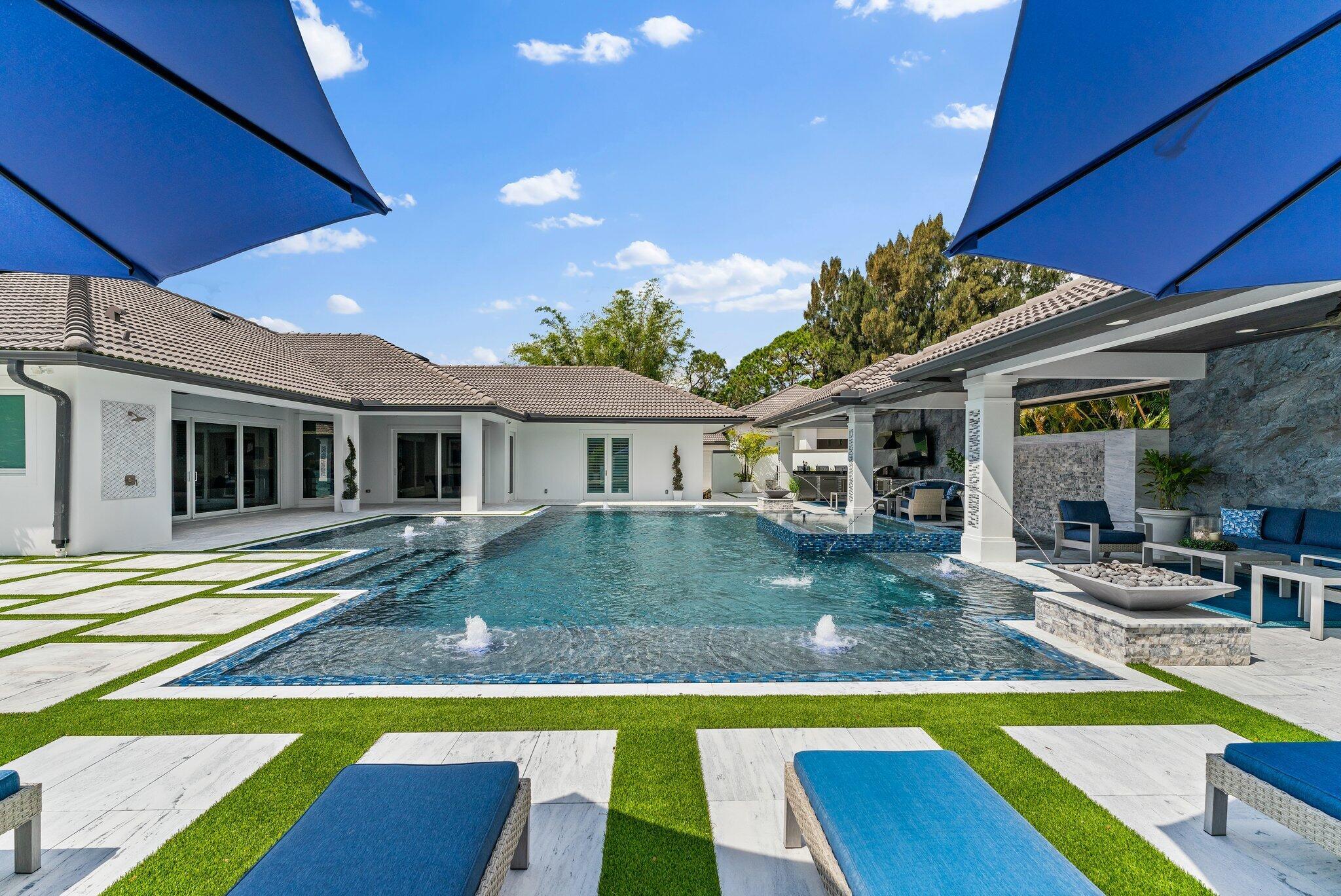 PALM BEACH COUNTRY ESTATE - Residential