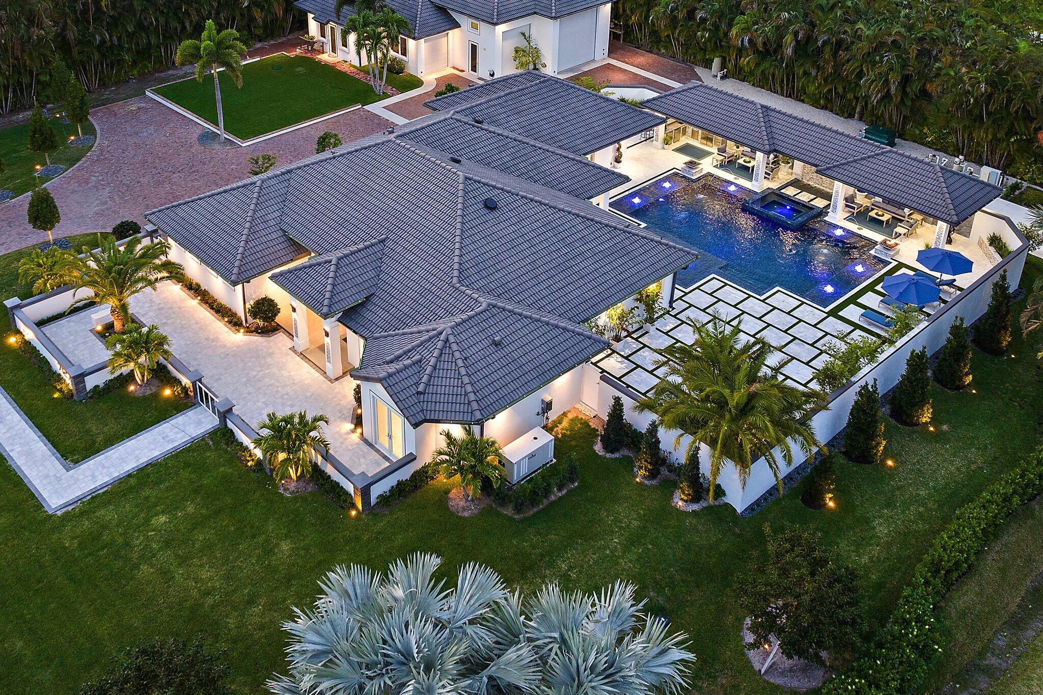 PALM BEACH COUNTRY ESTATES - Residential