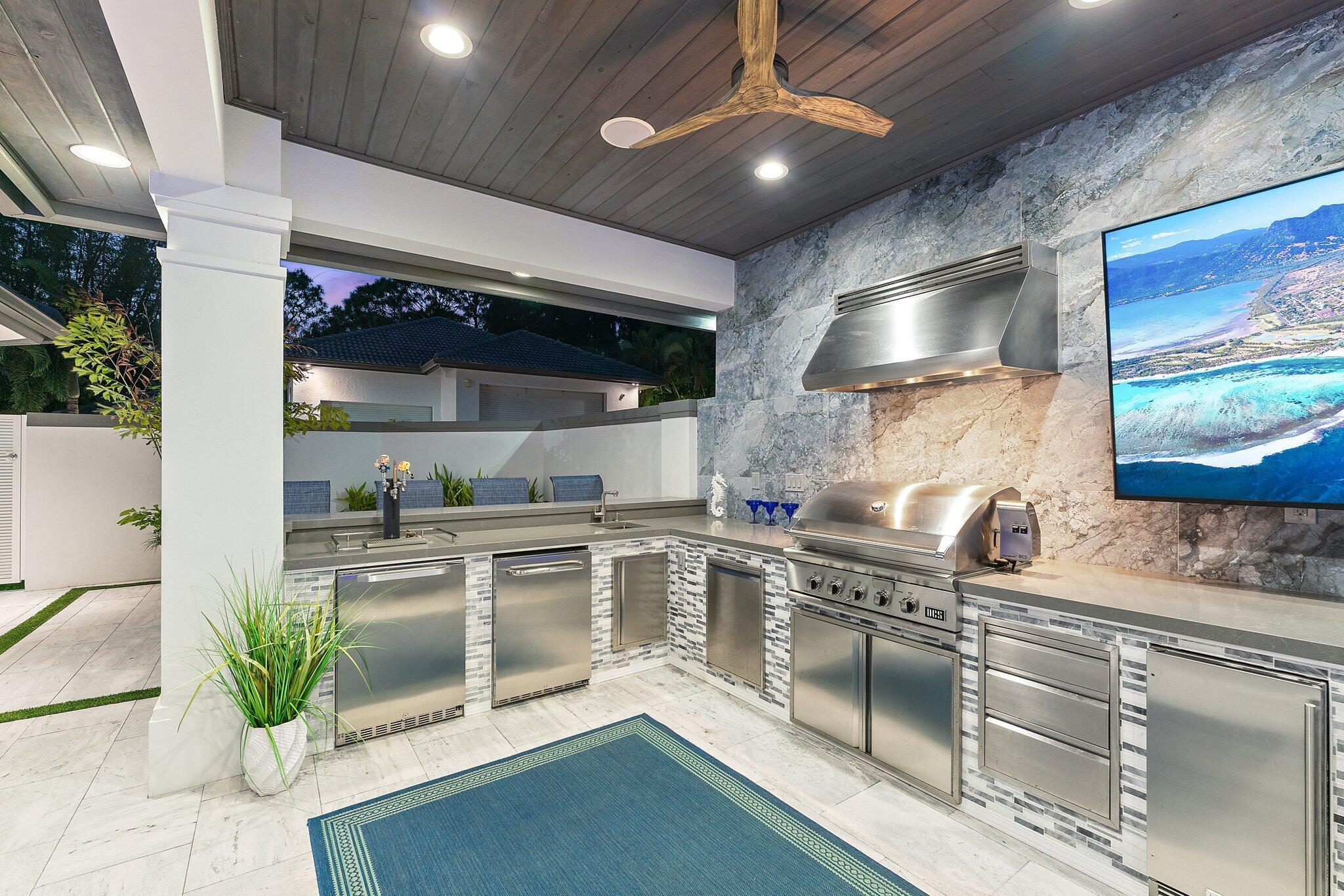 PALM BEACH COUNTRY ESTATE - Residential