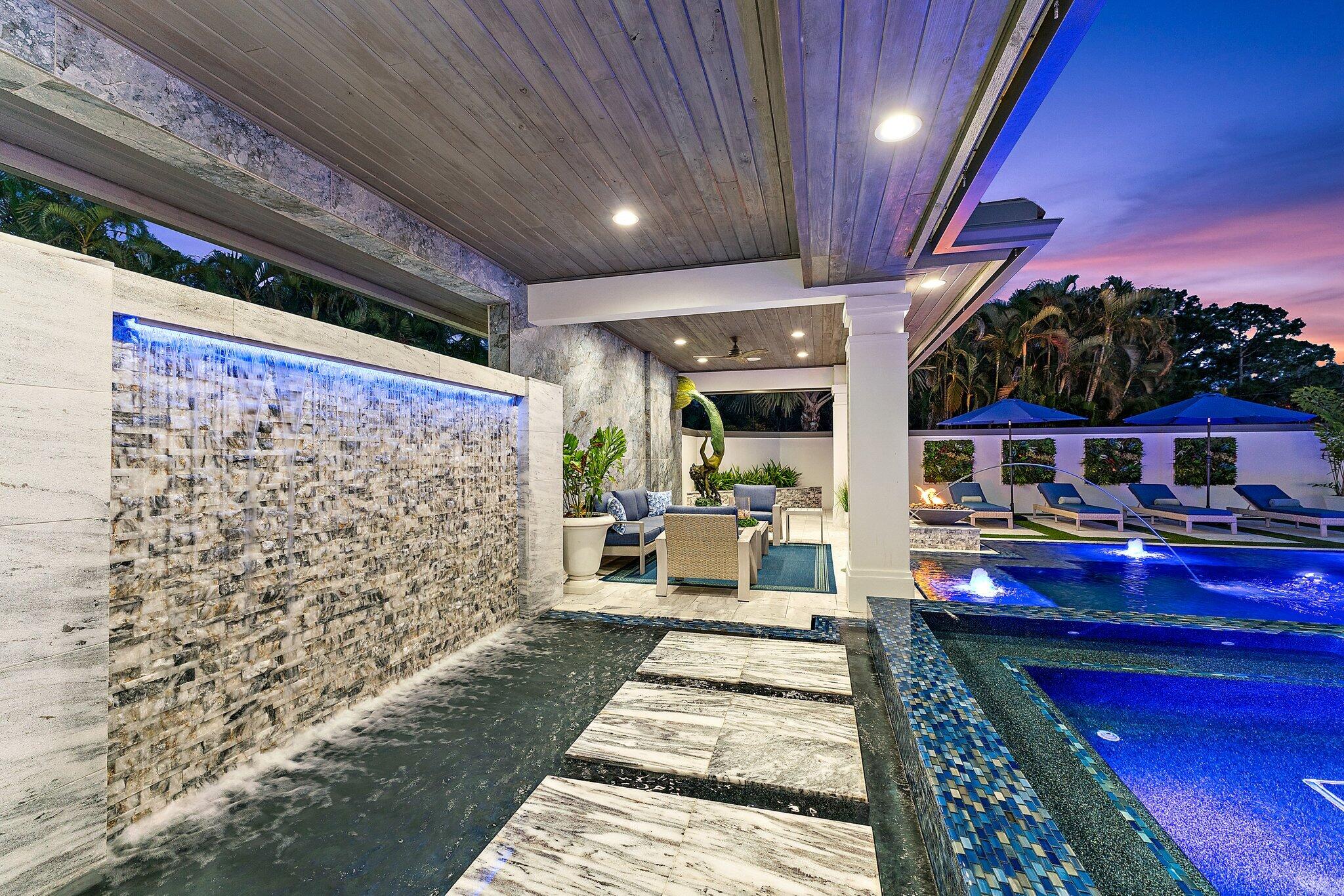 PALM BEACH COUNTRY ESTATES - Residential