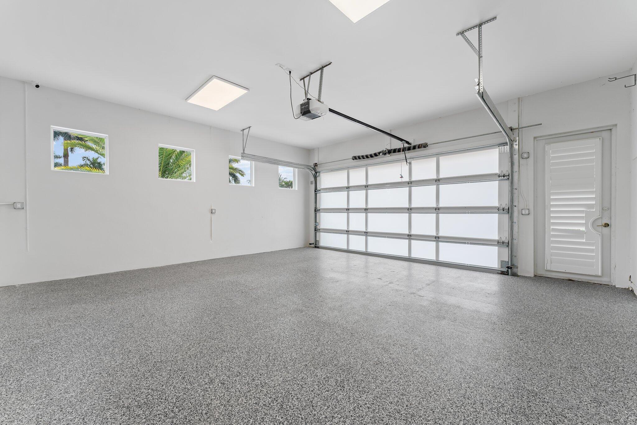 PALM BEACH COUNTRY ESTATE - Residential