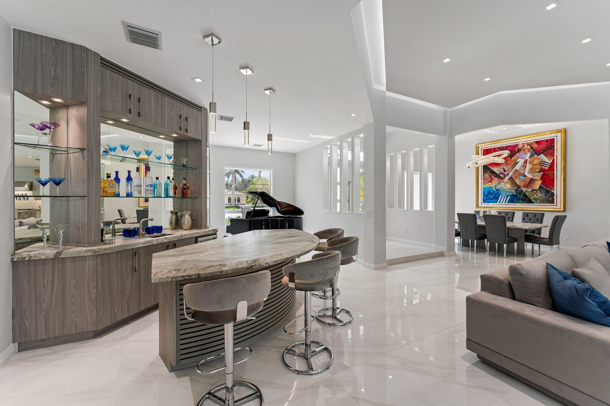 PALM BEACH COUNTRY ESTATE - Residential