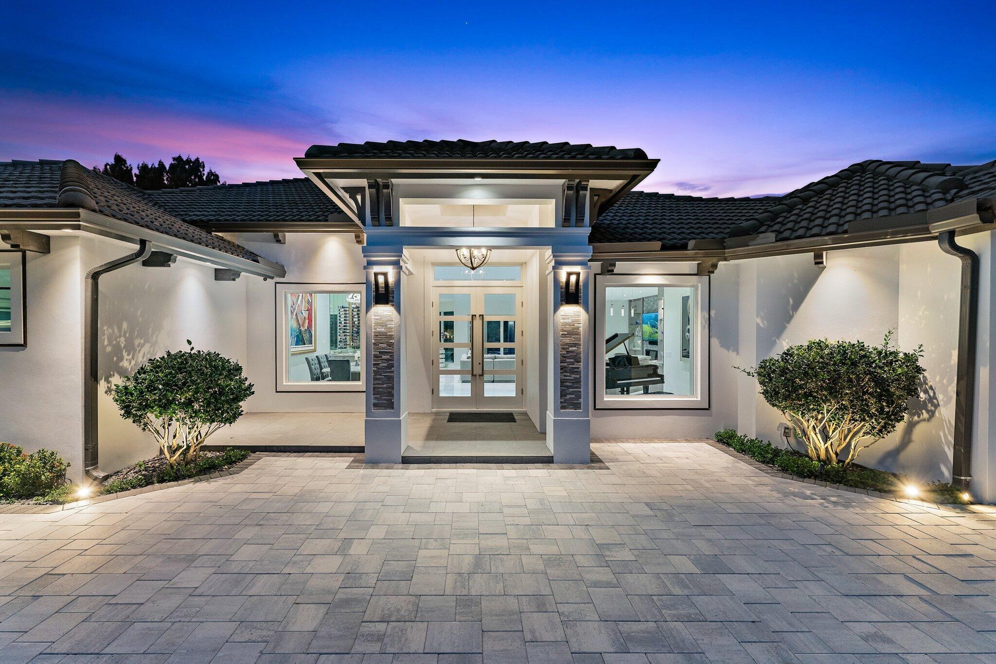 PALM BEACH COUNTRY ESTATE - Residential