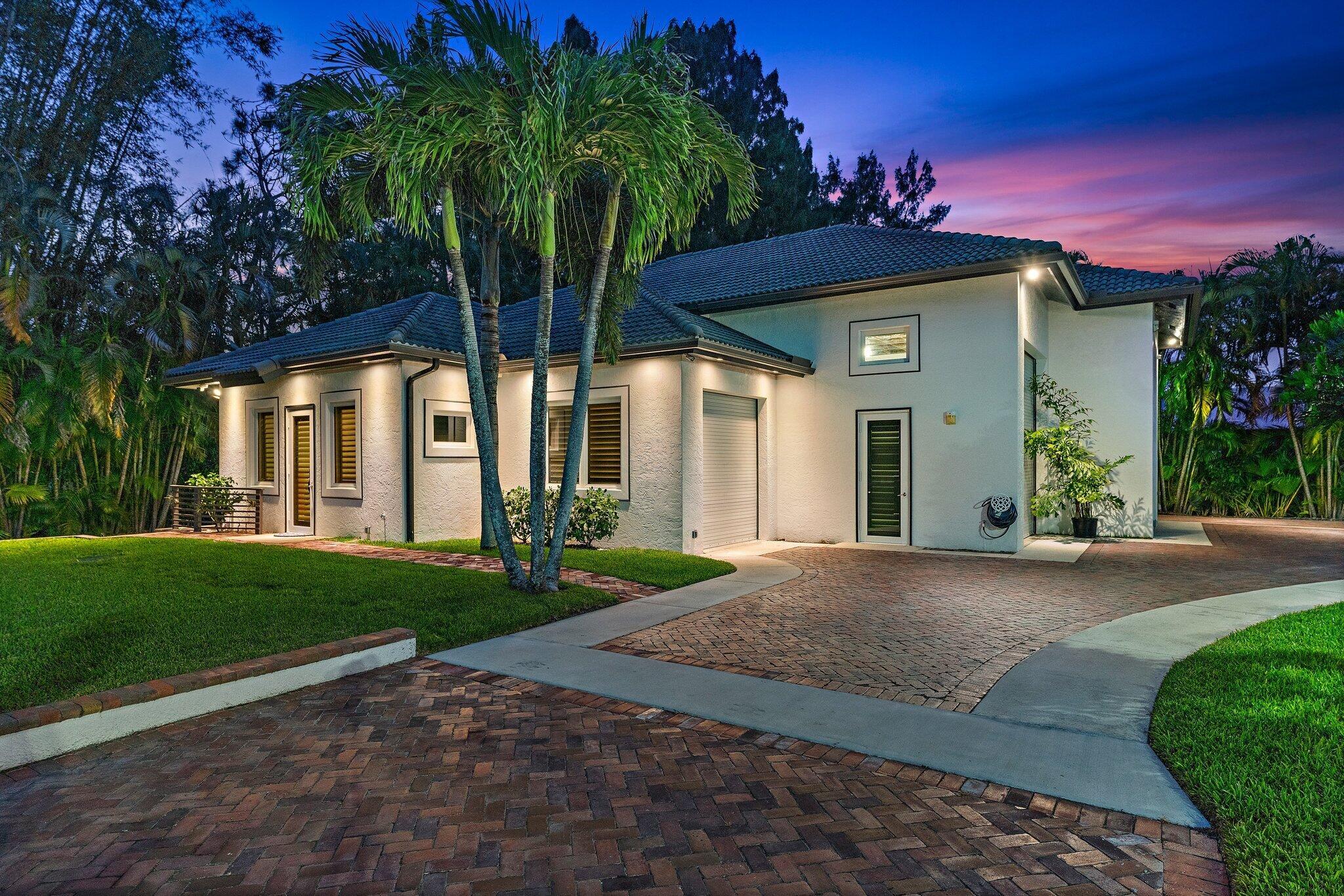 PALM BEACH COUNTRY ESTATE - Residential