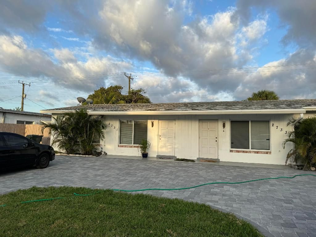 Photo of 2731 NE 2nd Avenue #A, Boca Raton, FL 33431 (MLS # R11037082)