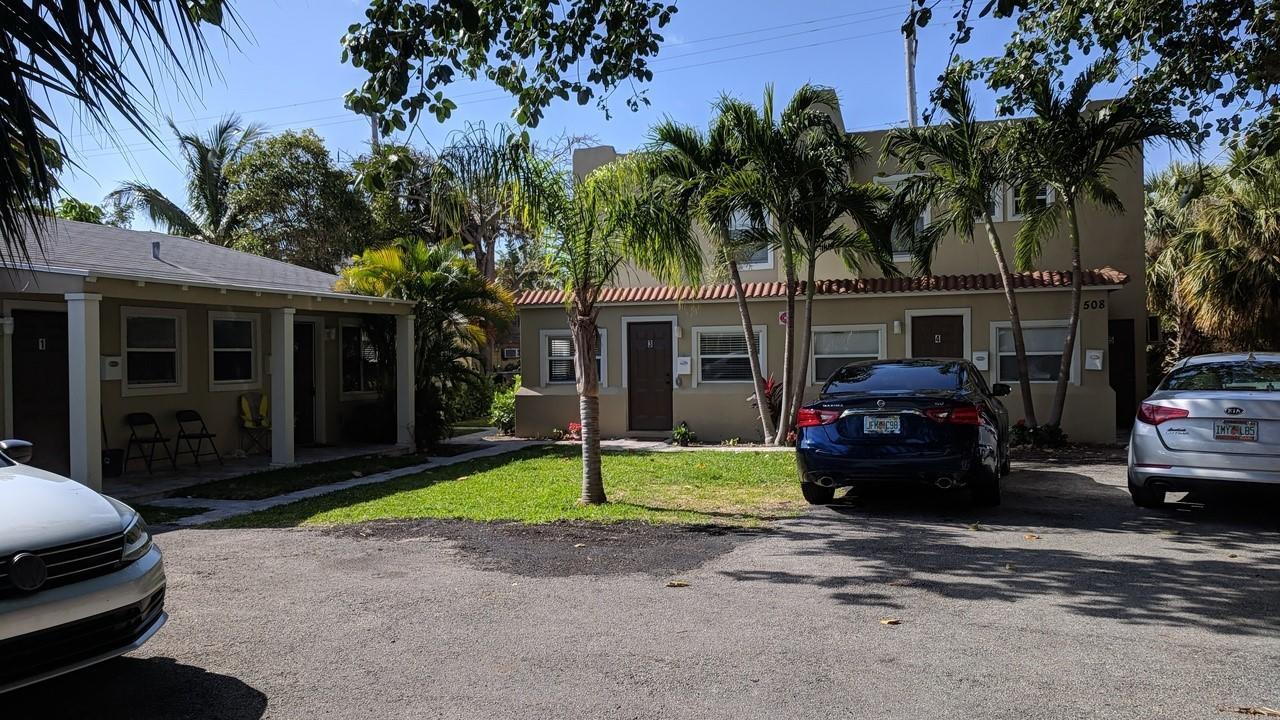 NORTH PALM BCH 3 - Residential Lease