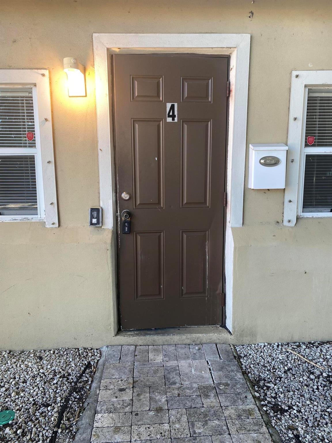 NORTH PALM BCH 3 - Residential Lease