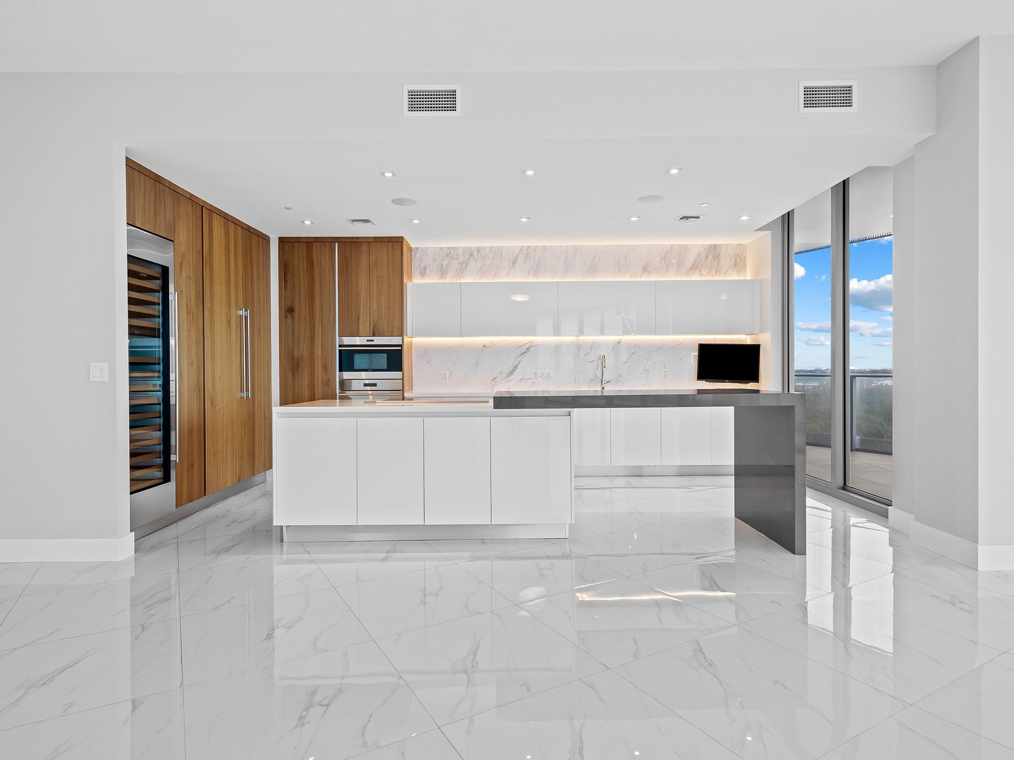 Paramount - Residential Lease