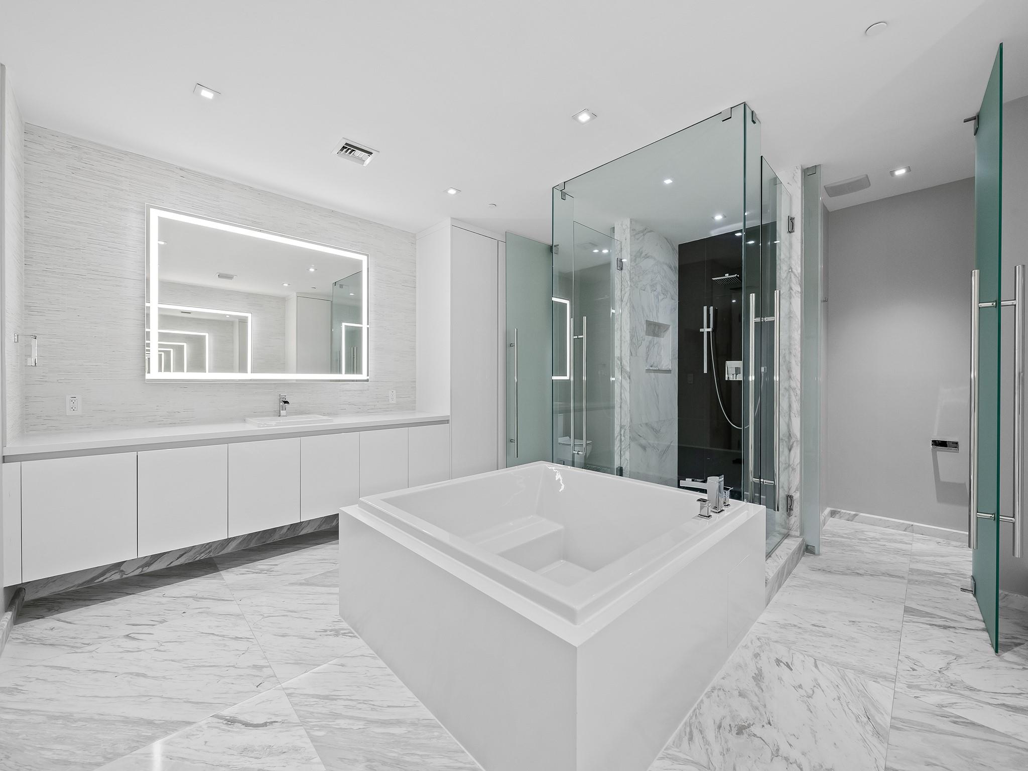 Paramount - Residential Lease