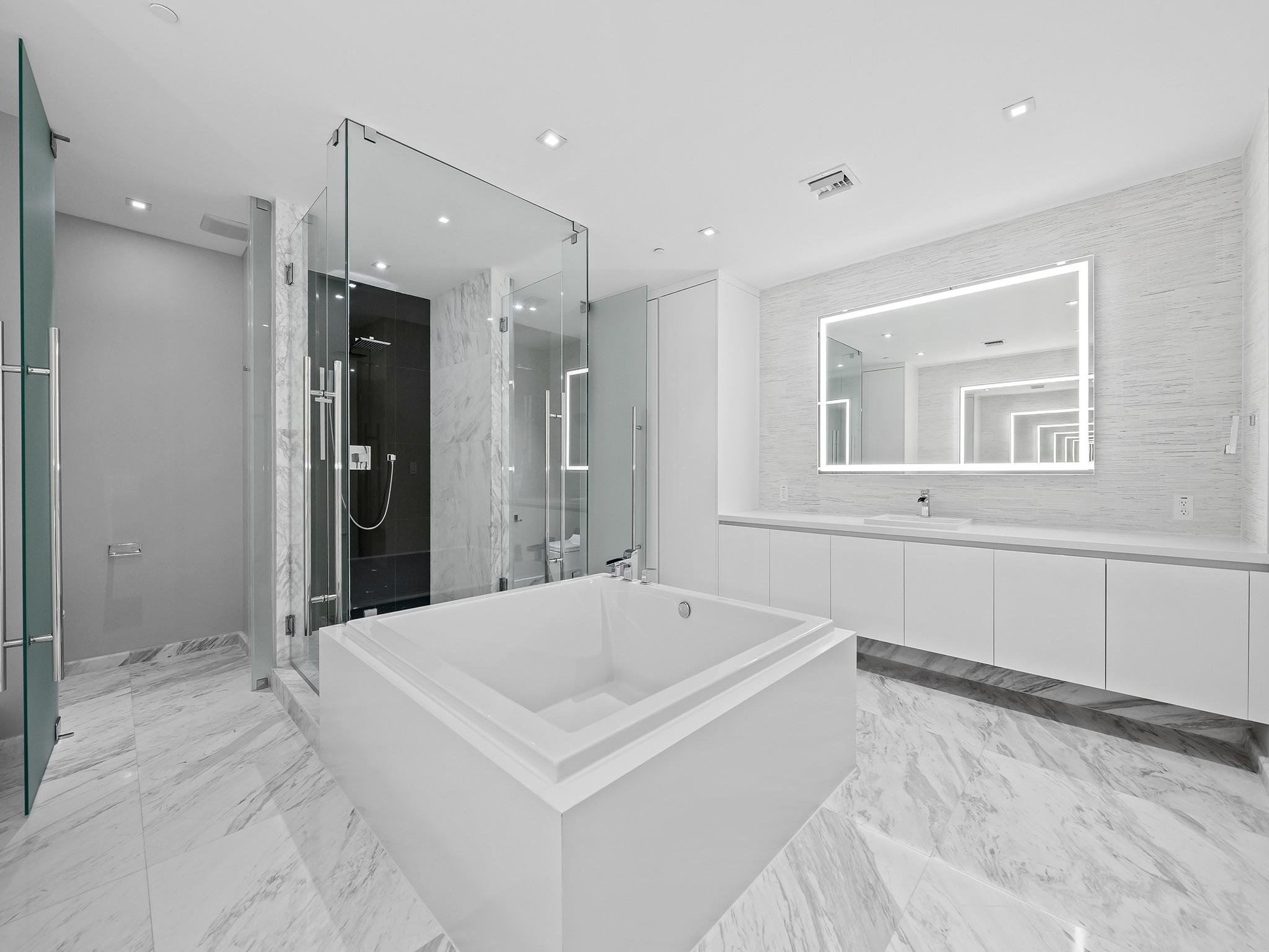 Paramount - Residential Lease