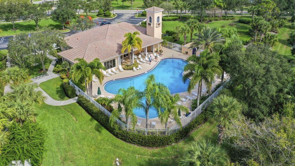 THE RETREAT - Residential