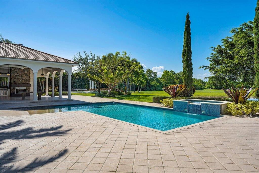 PALM BEACH FARMS CO 3 - Residential