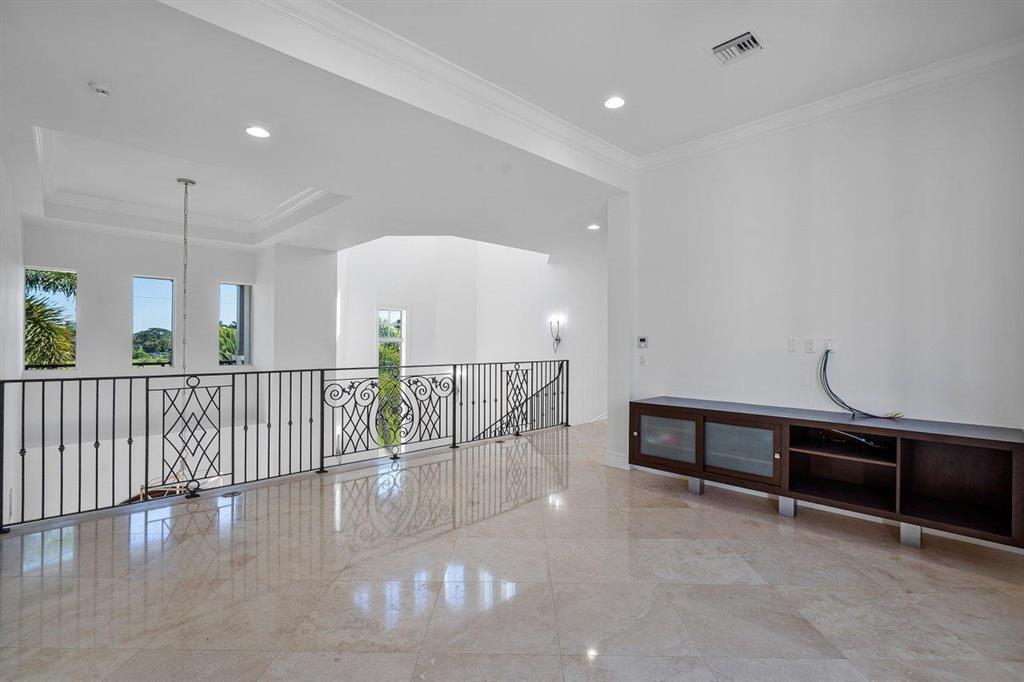 PALM BEACH FARMS CO 3 - Residential