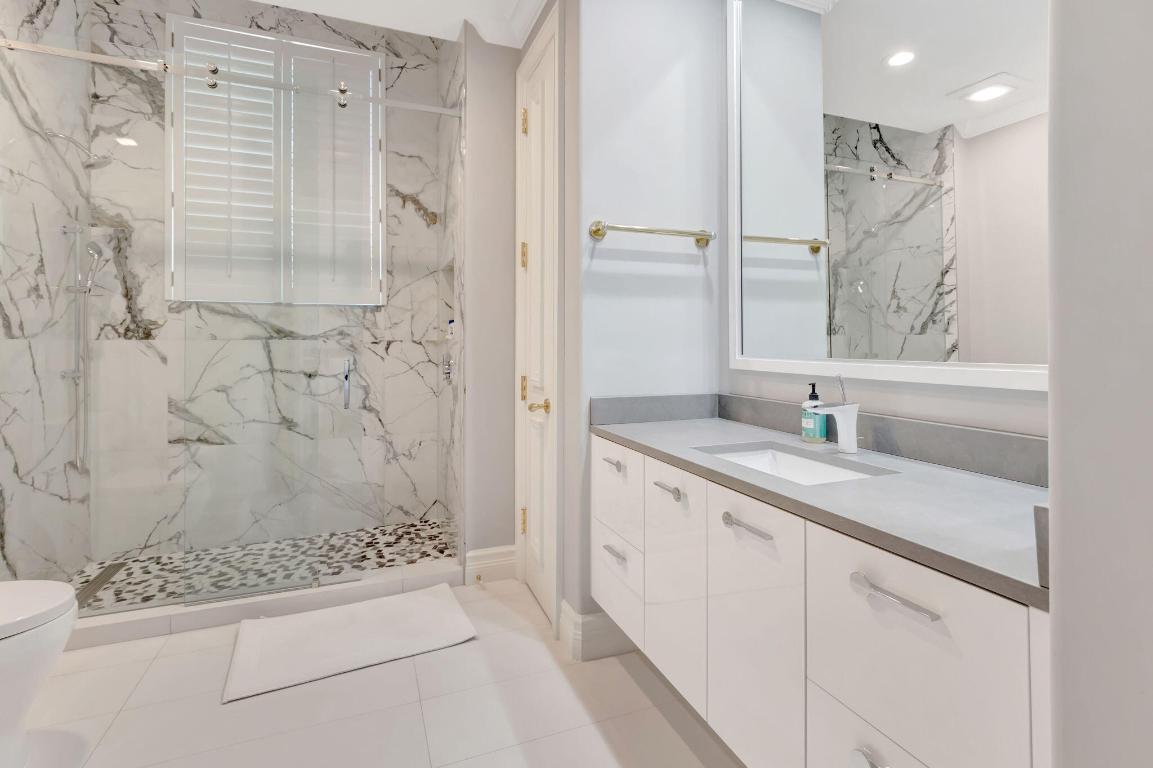 ST ANDREWS COUNTRY CLUB - Residential