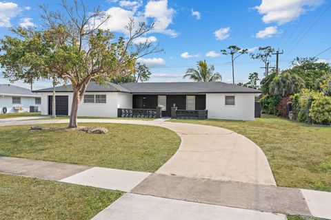 Tiny photo for 7328 Saint Andrews Road, Lake Worth, FL 33467 (MLS # F10552724)