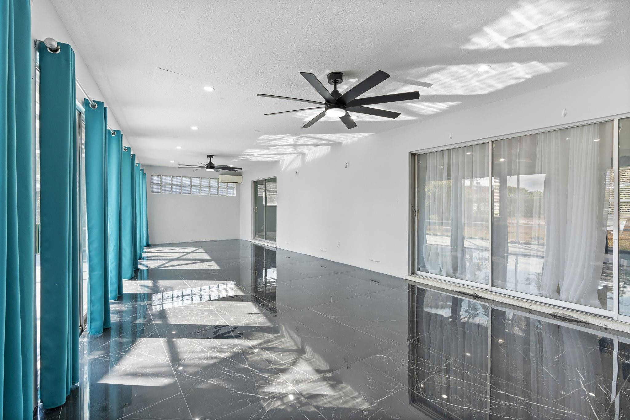 Palm Beach Natl Golf & Co - Residential