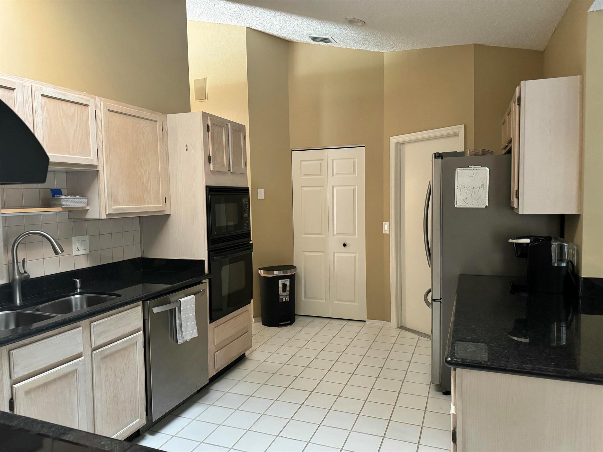 SOUTH PORT ST LUCIE UNIT - Residential Lease