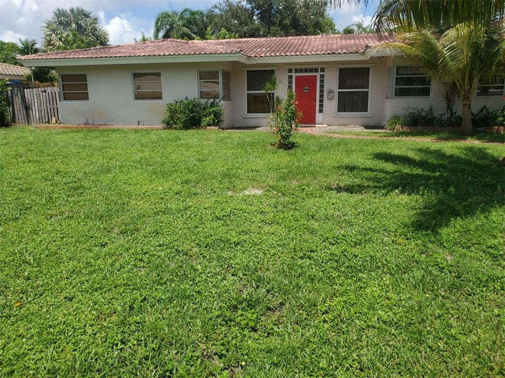 Large 3/2.5 single family home located in the desirable Coral Ridge area. High ceilings, terra cotta floors, and split ac system. Near all the shops, store, target, publix and coral ridge mall. 5 minute drive to the beach and all hospital ie Holy Cross and Imperial point.