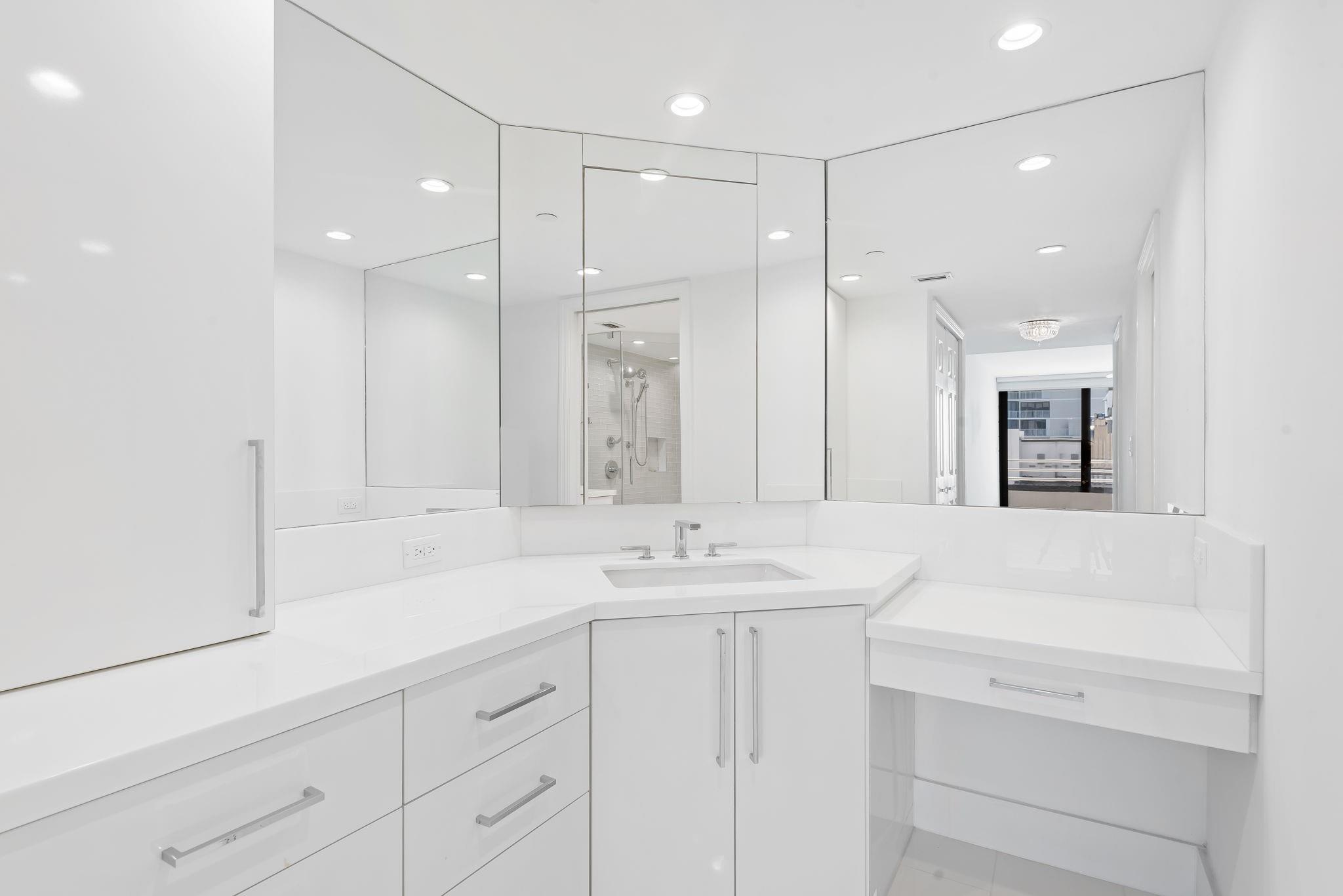 HIGHLANDS PLACE CONDO - Residential