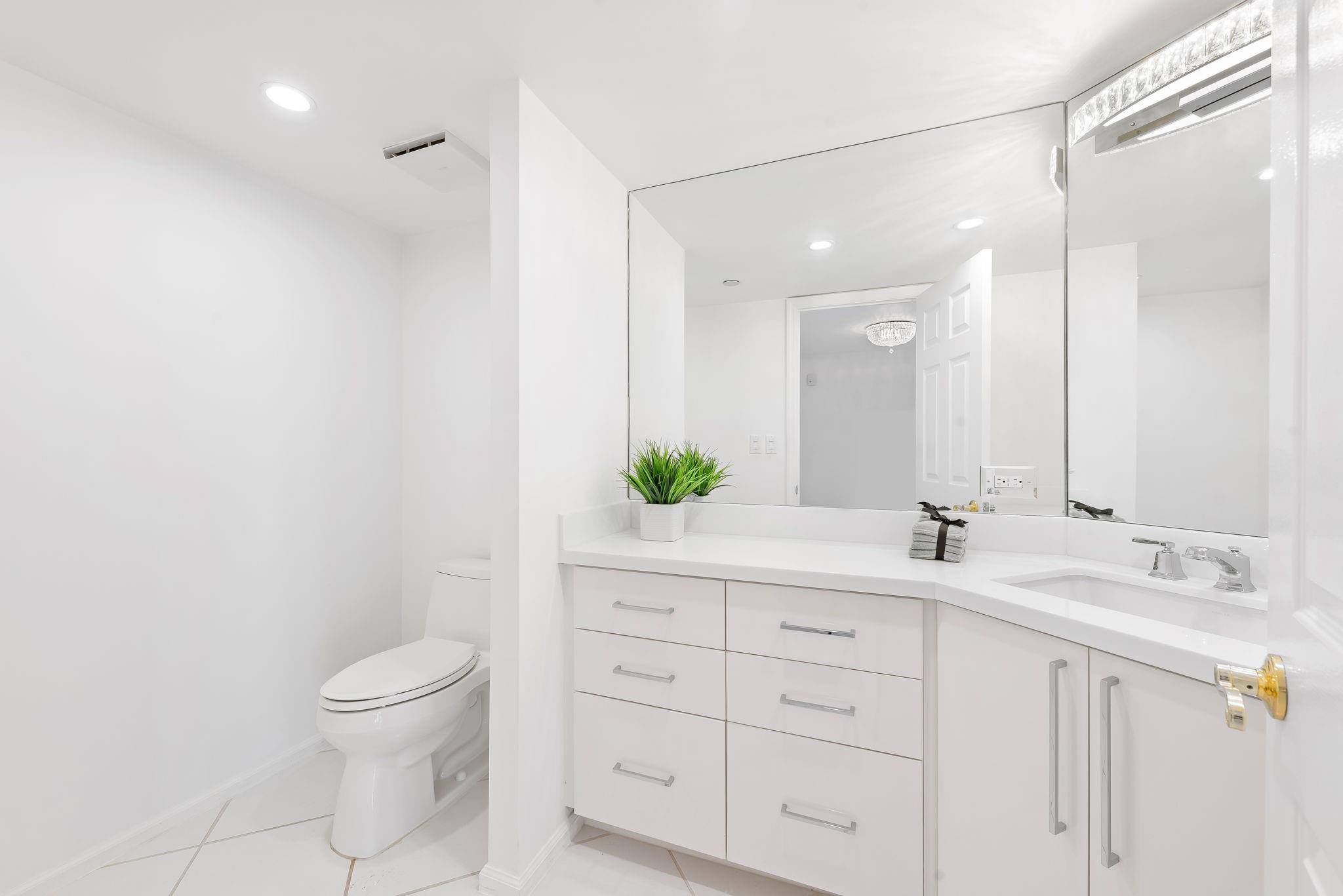 HIGHLANDS PLACE CONDO - Residential