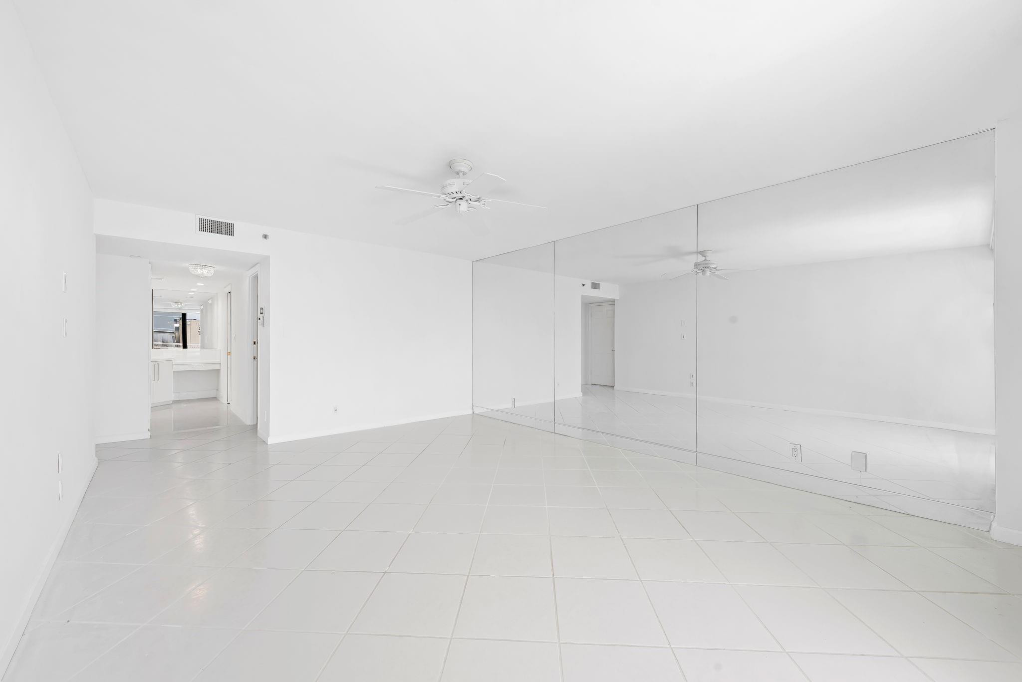 HIGHLANDS PLACE CONDO - Residential