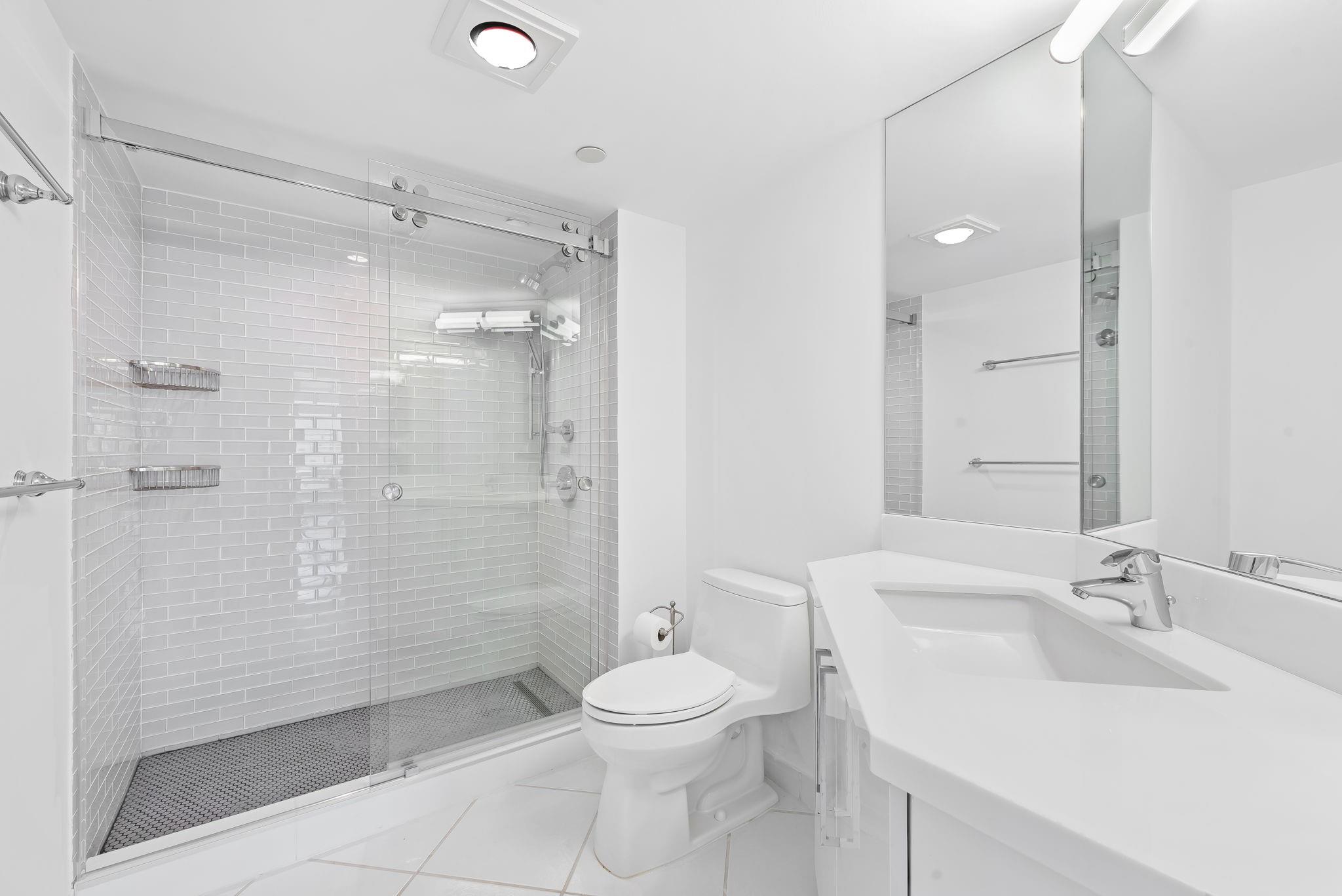 HIGHLANDS PLACE CONDO - Residential