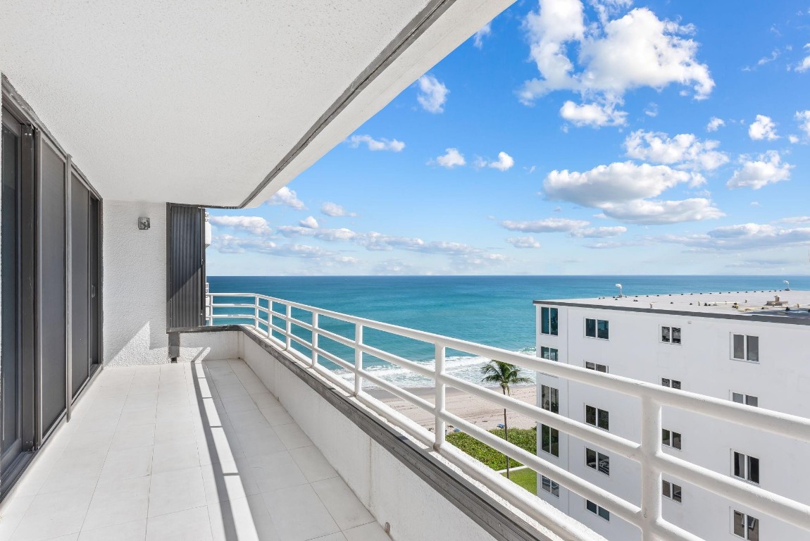 HIGHLANDS PLACE CONDO - Residential