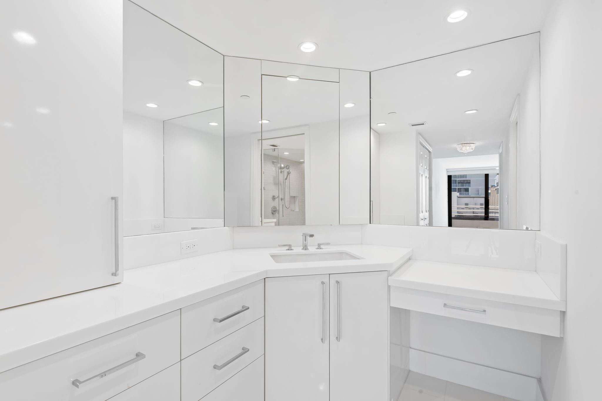 HIGHLANDS PLACE CONDO - Residential