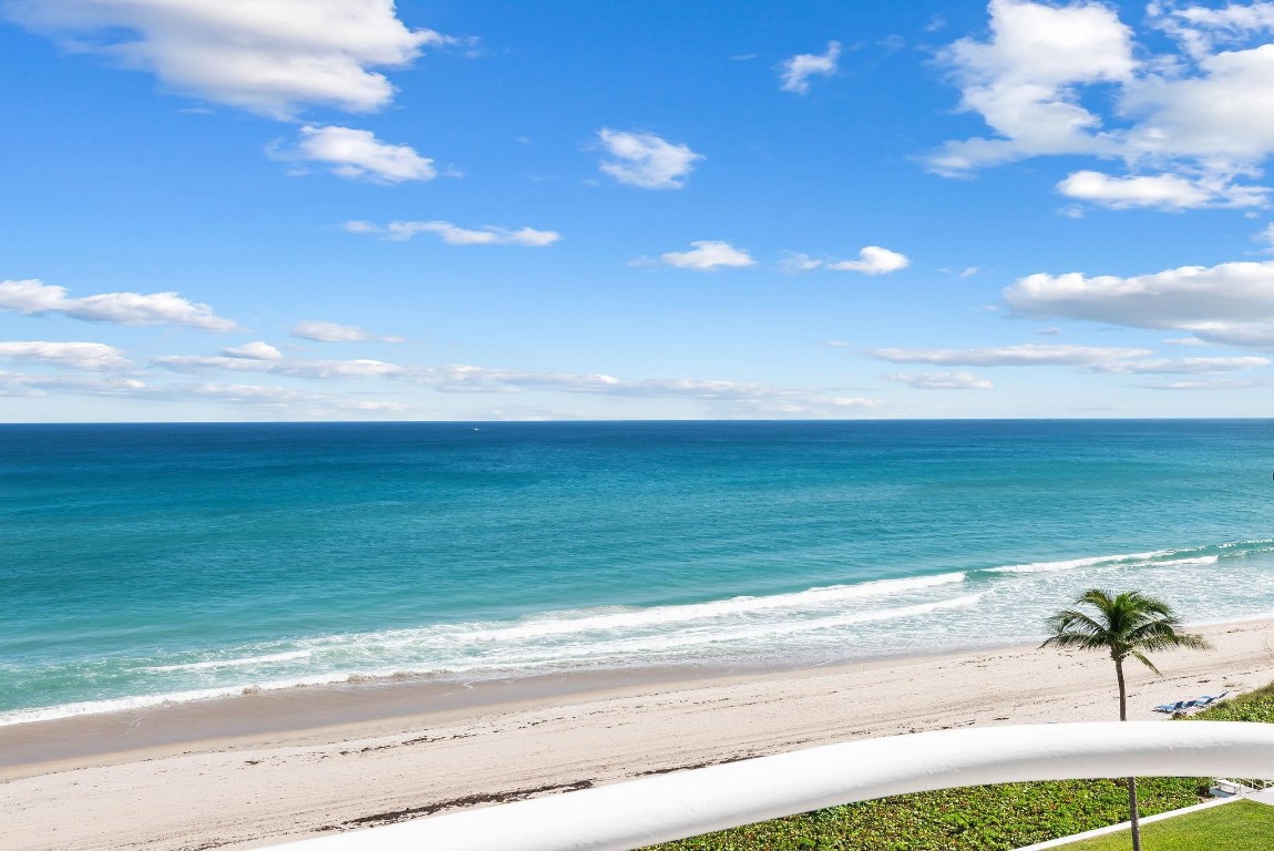 HIGHLANDS PLACE CONDO - Residential