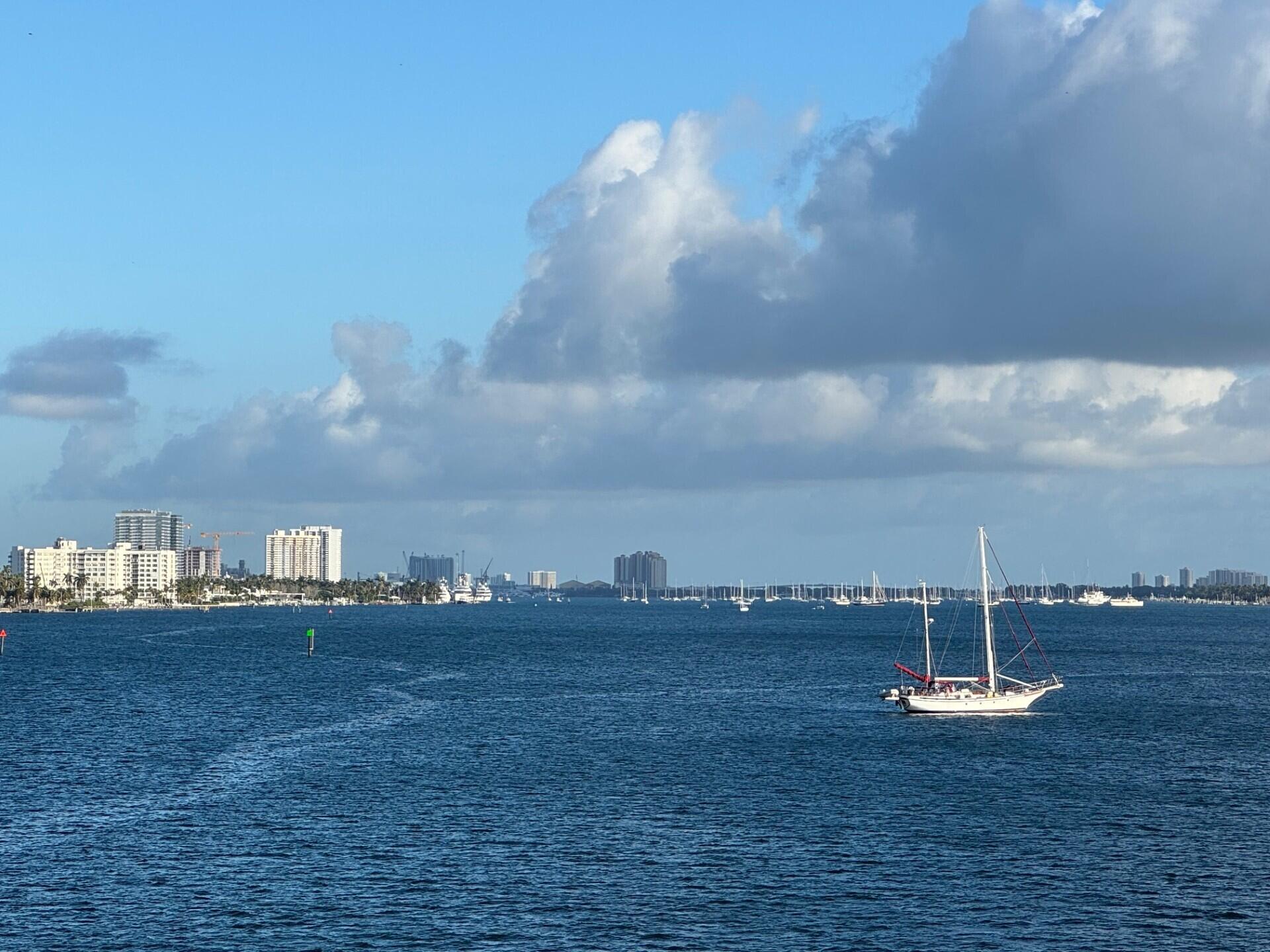 NORTH PALM BCH 3 - Residential