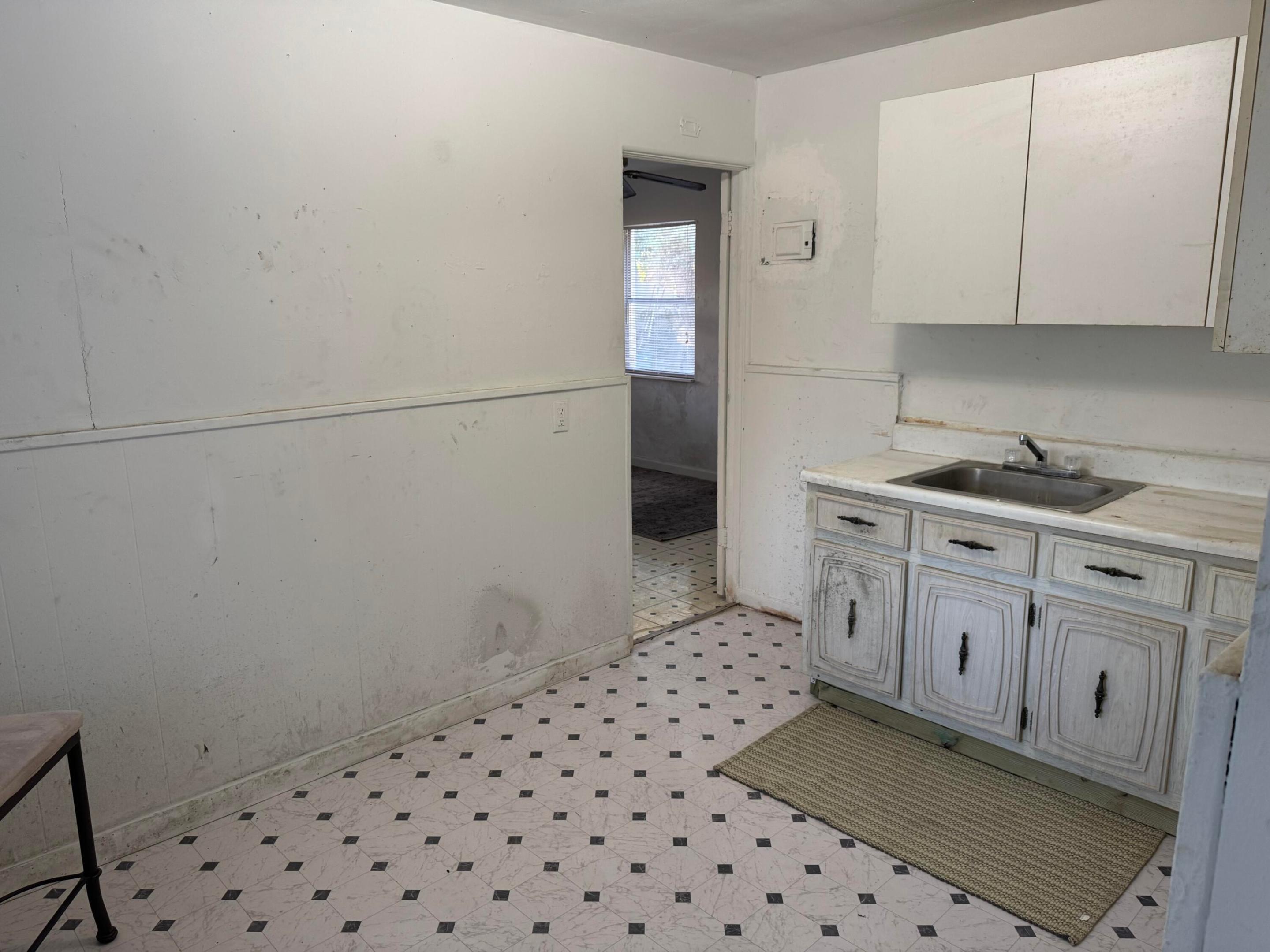 NORTH PALM BCH 3 - Residential