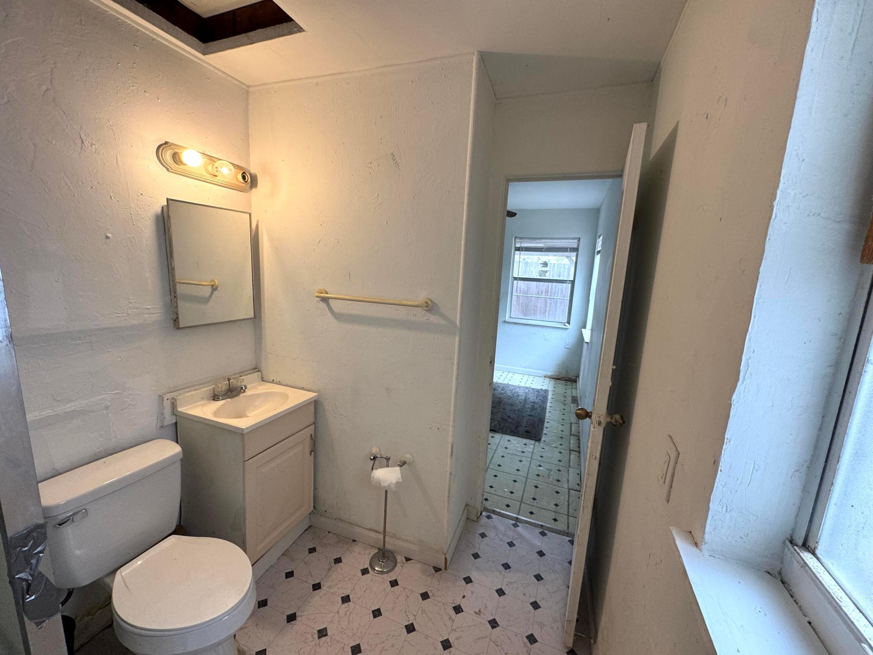 NORTH PALM BCH 3 - Residential