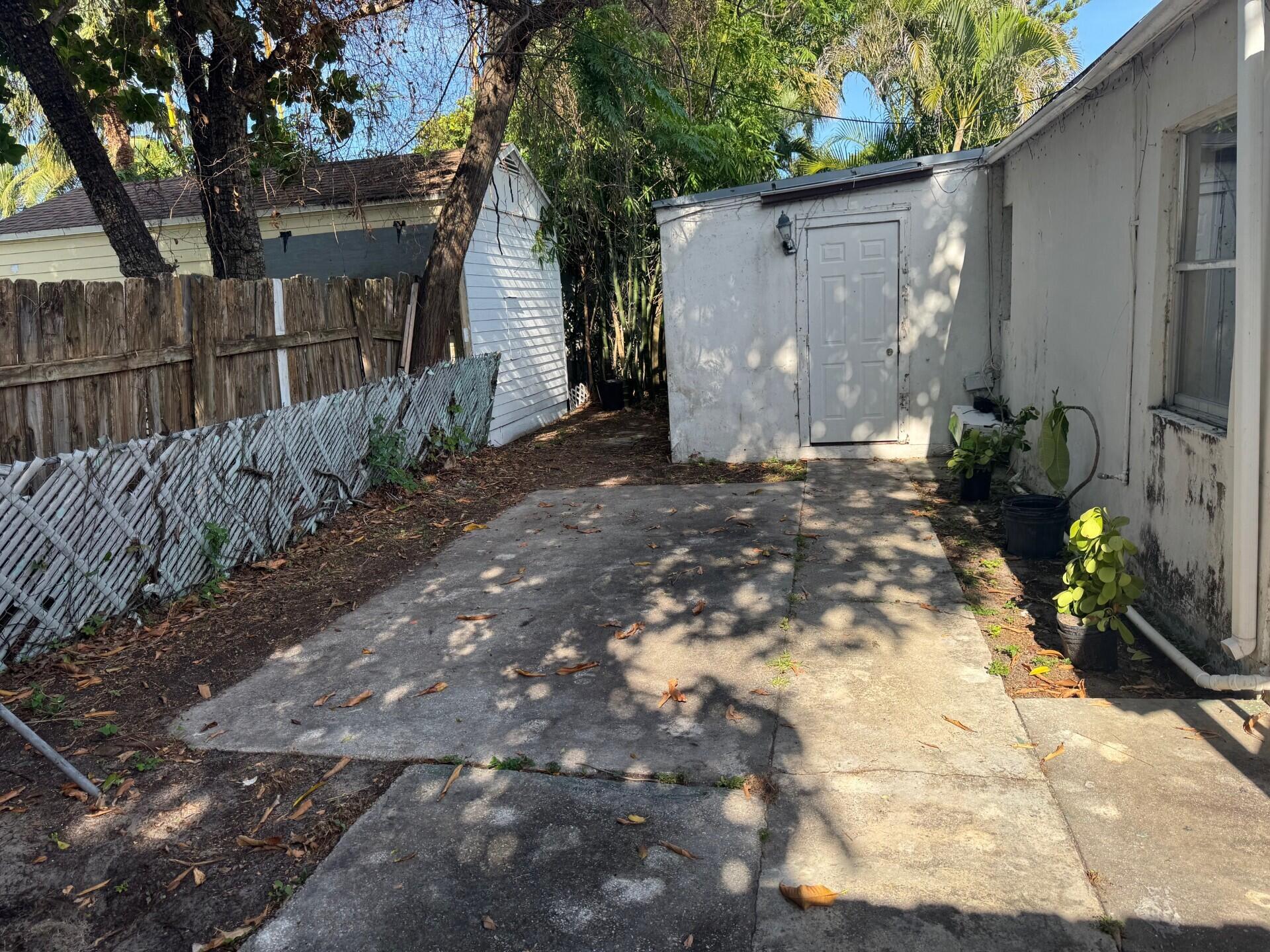 NORTH PALM BCH 3 - Residential