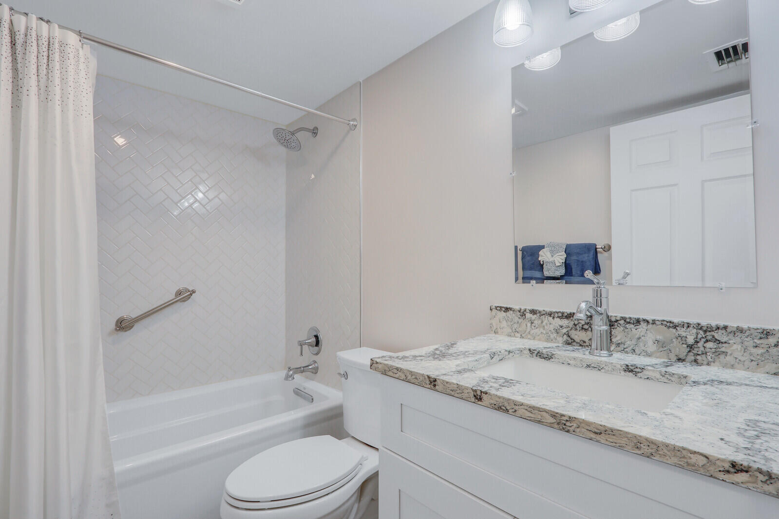 JENSEN BEACH CLUB CONDO - Residential Lease