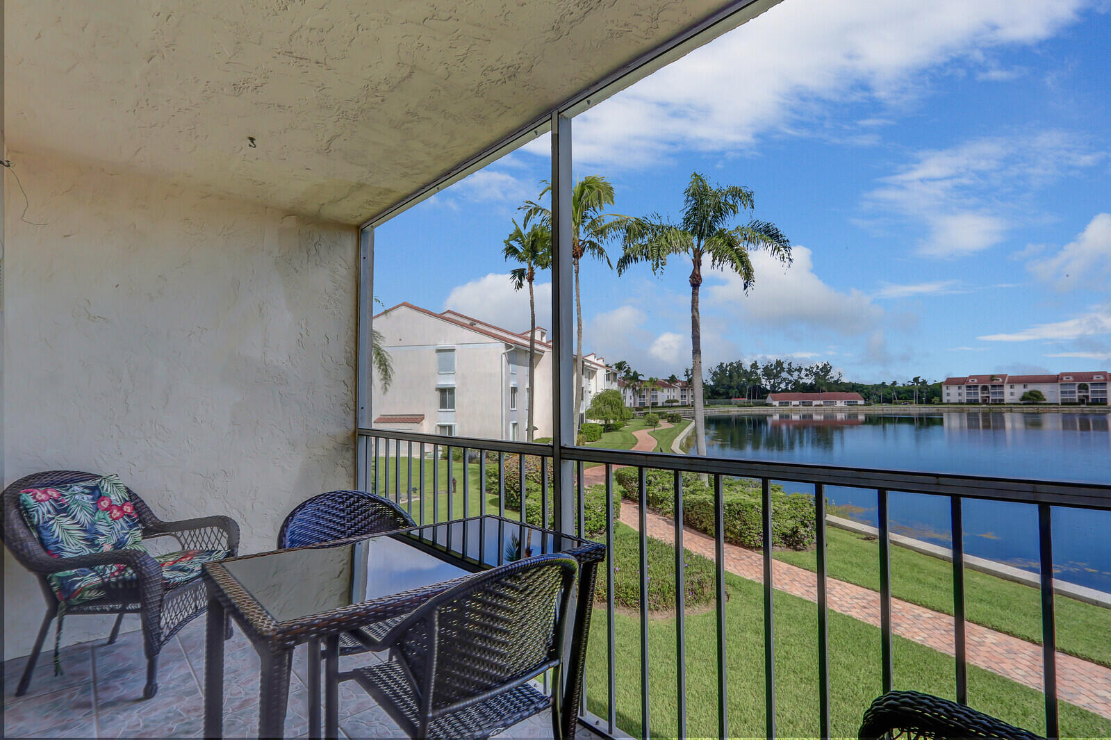 JENSEN BEACH CLUB CONDO - Residential Lease