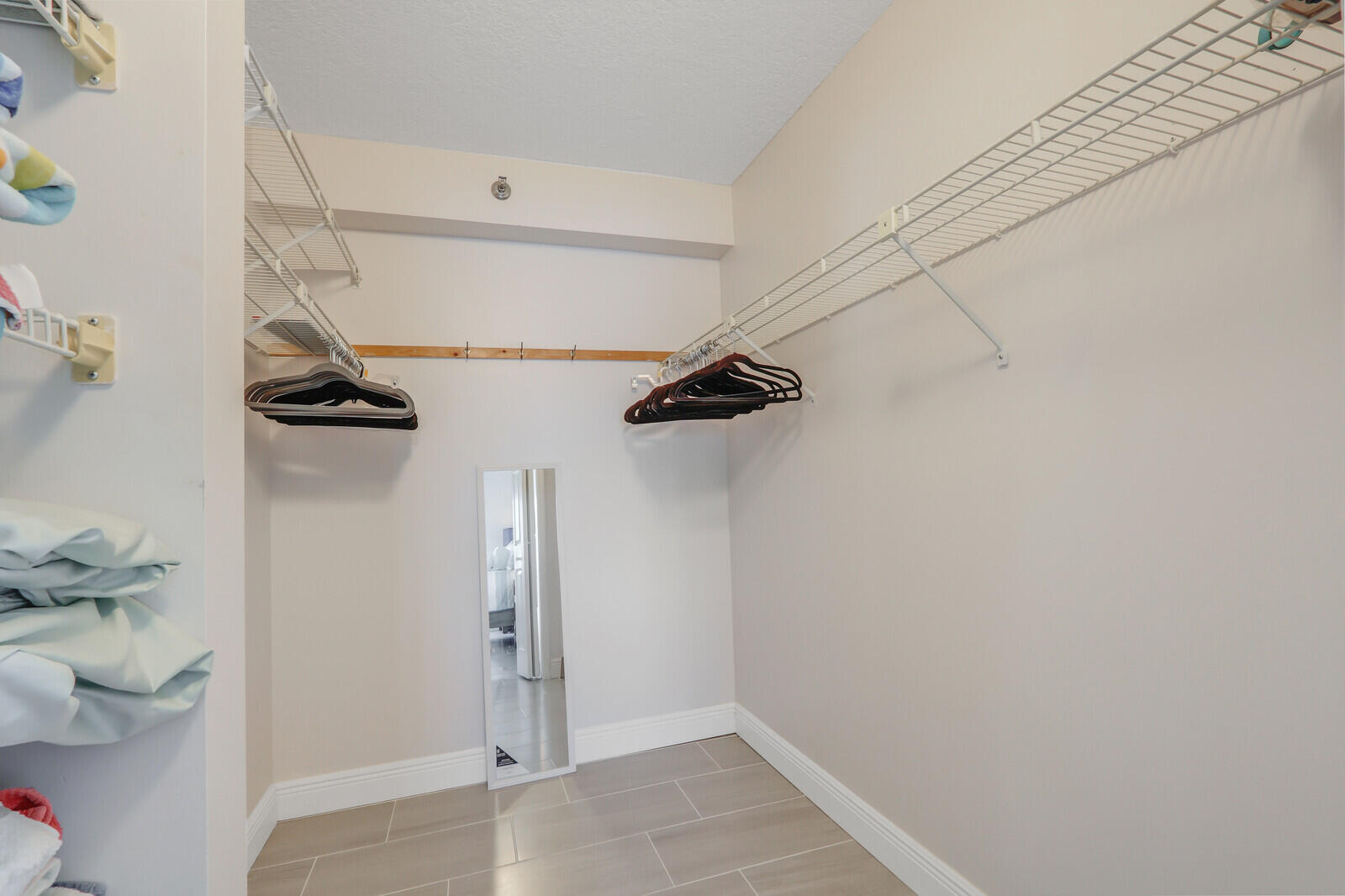 JENSEN BEACH CLUB CONDO - Residential Lease