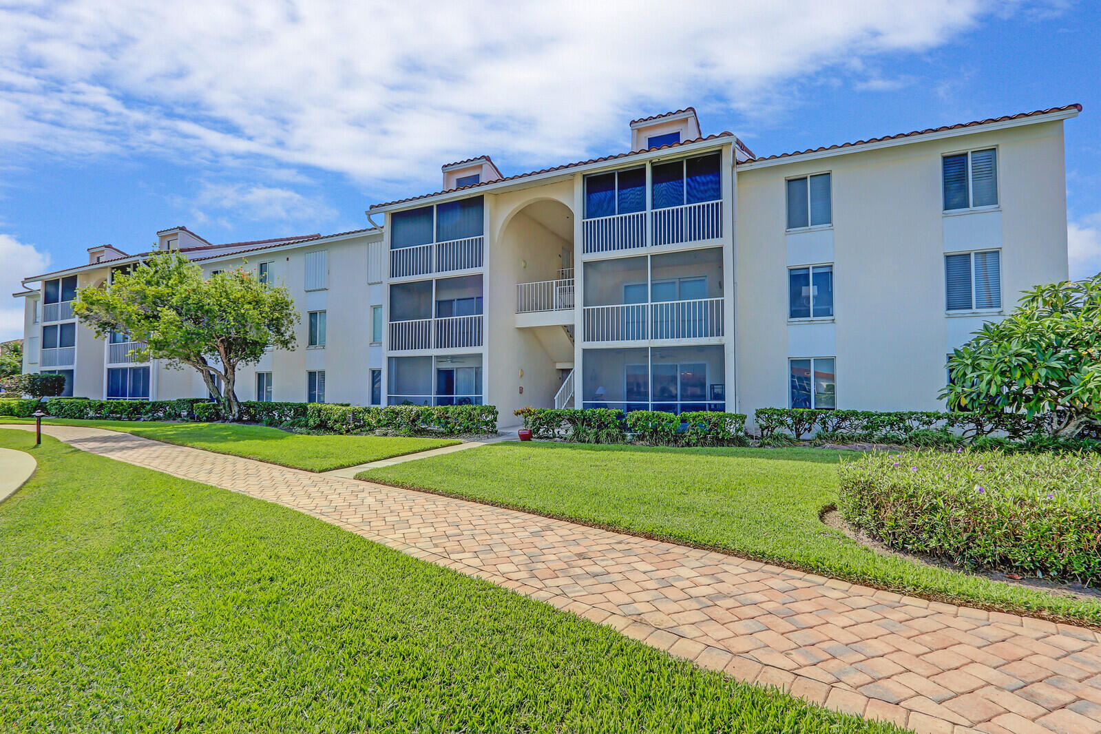 JENSEN BEACH CLUB CONDO - Residential Lease
