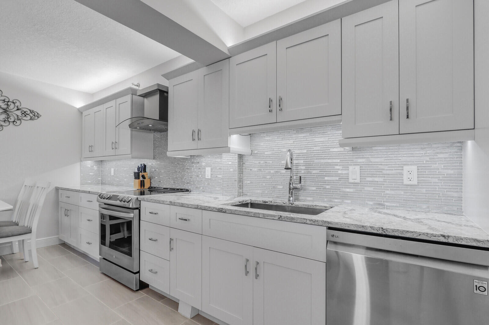 JENSEN BEACH CLUB CONDO - Residential Lease