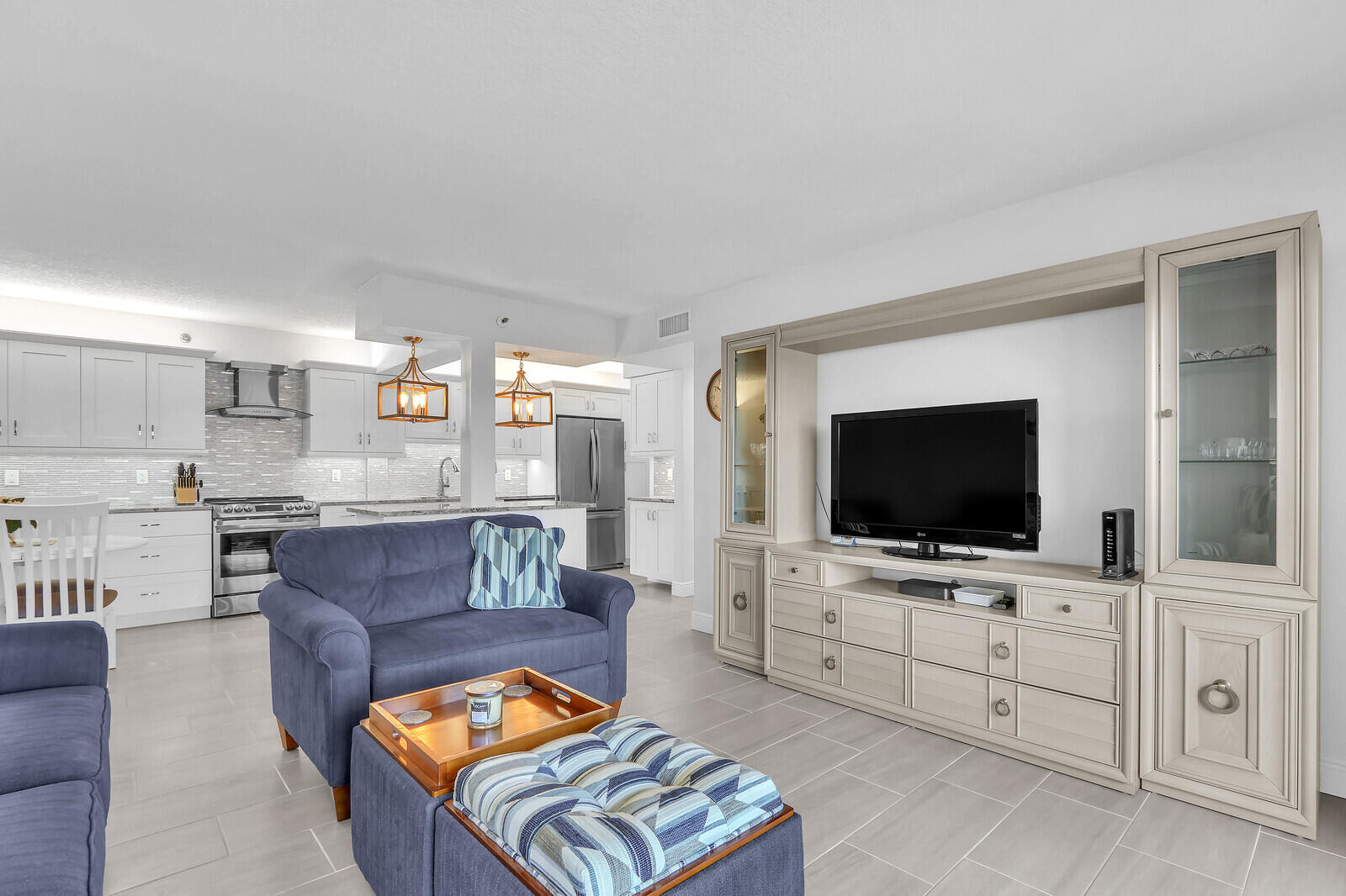 JENSEN BEACH CLUB CONDO - Residential Lease