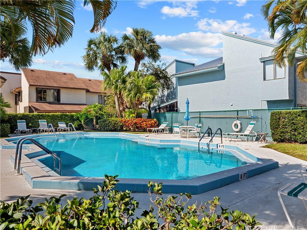 POPPLETON CREEK CONDO - Residential