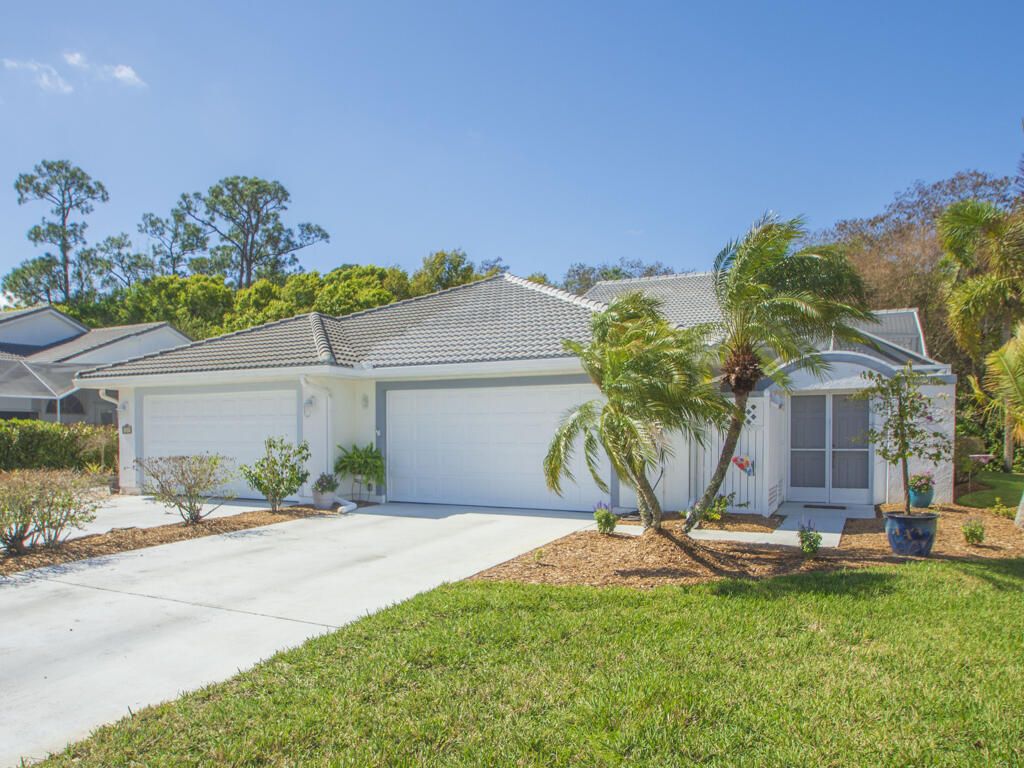 Photo of 1687 Aynsley Way, Vero Beach, FL 32966 (MLS # R11169447)