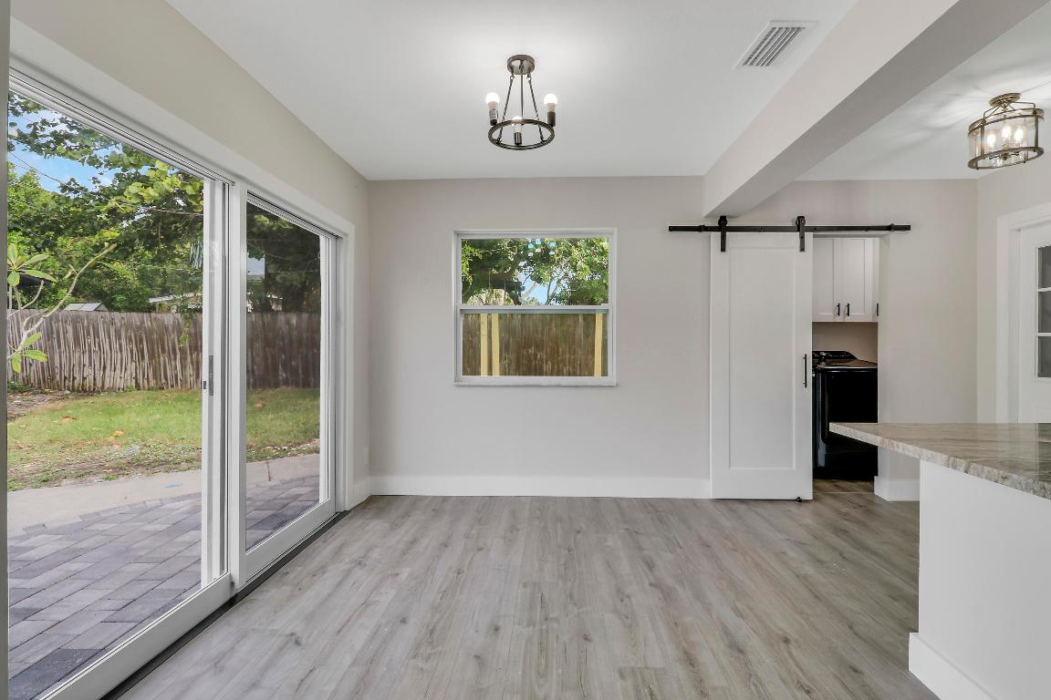 HOBE HEIGHTS - Residential